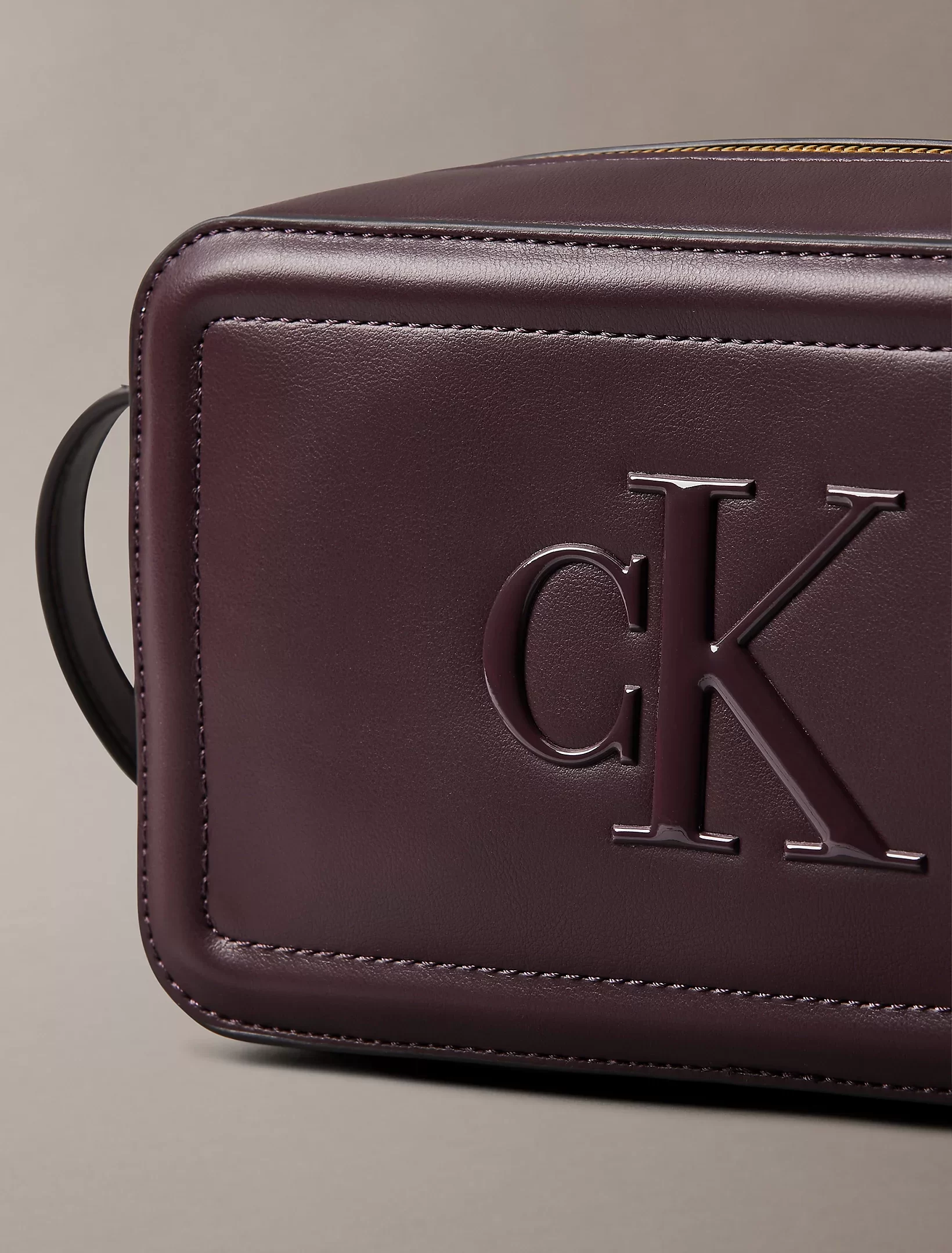 Calvin Klein Bold CK Kadın Camera Çanta LV04F3220G-BAP