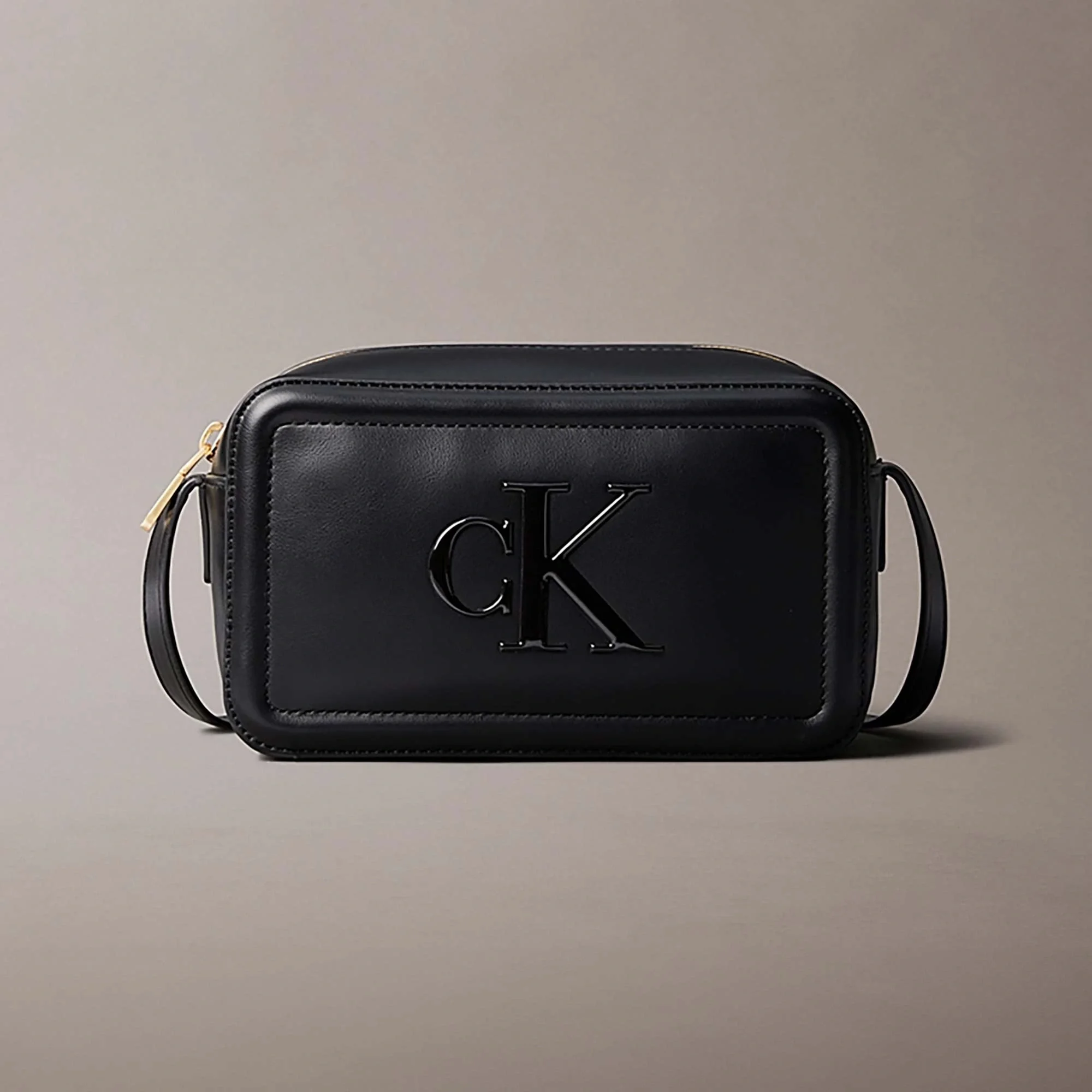 Calvin Klein Bold CK Kadın Camera Çanta LV04F3220G-UB1