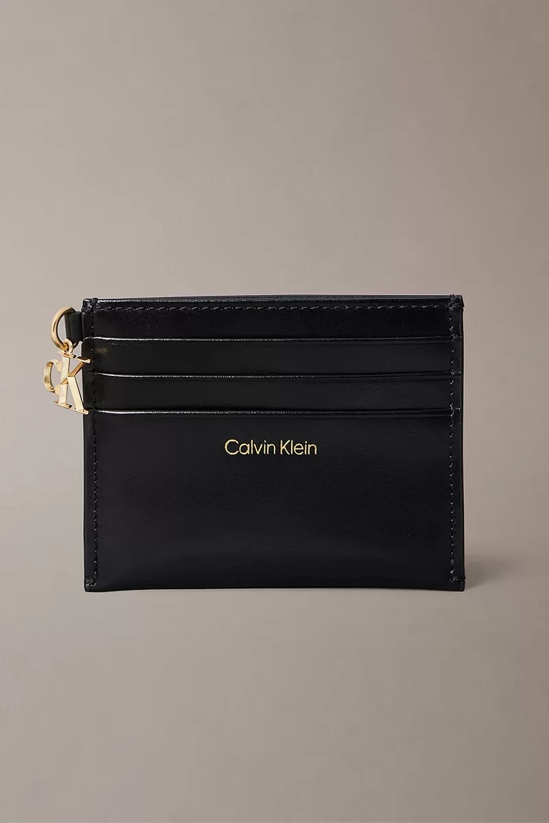 Calvin Klein Fermuarlı 6 Kart Gözlü Kadın  Siyah Kartlık LV04F1076G-UB1