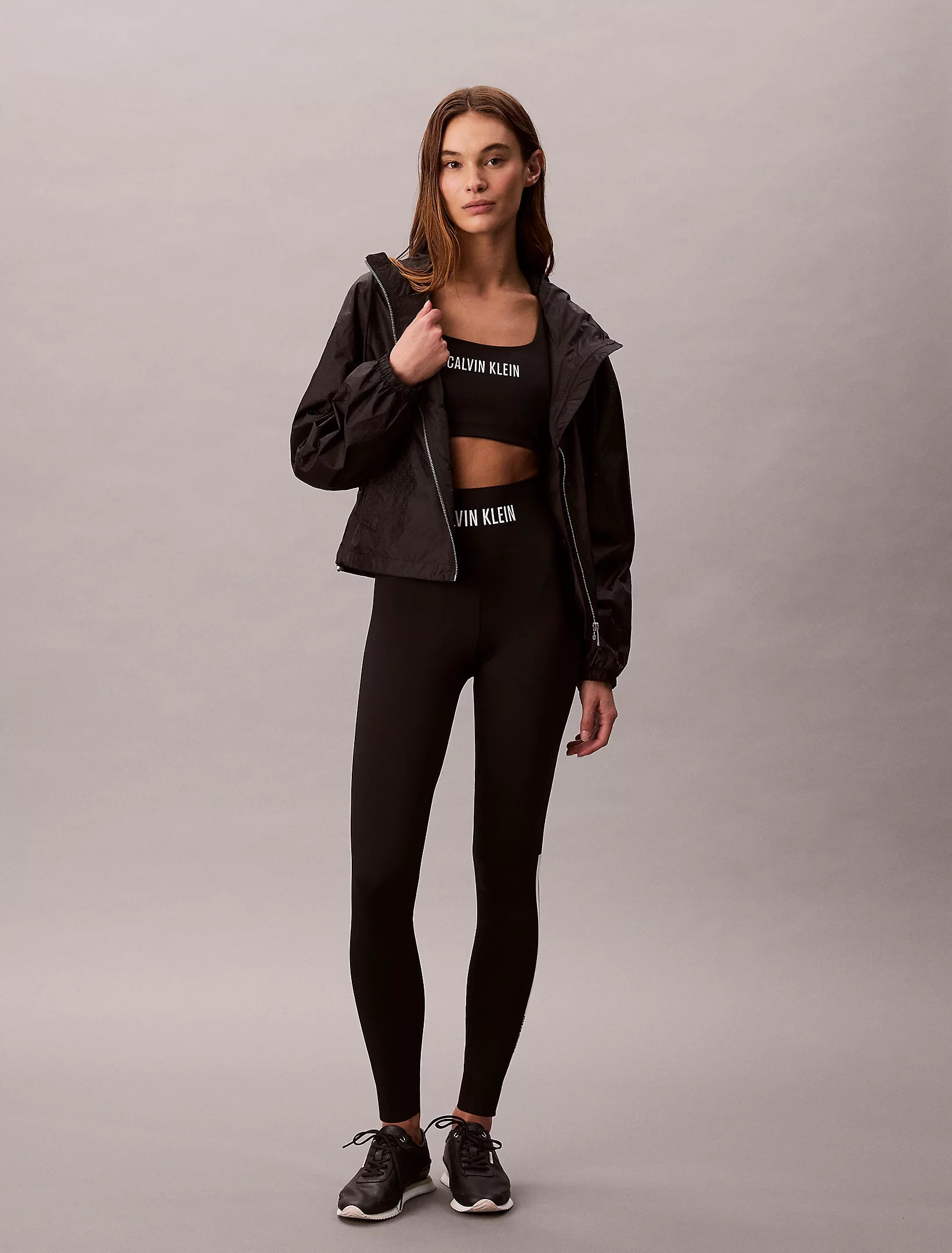 Calvin Klein Intense Power Yüksek Destekli Kadın Siyah Sütyen LVGWF5K146-UB1