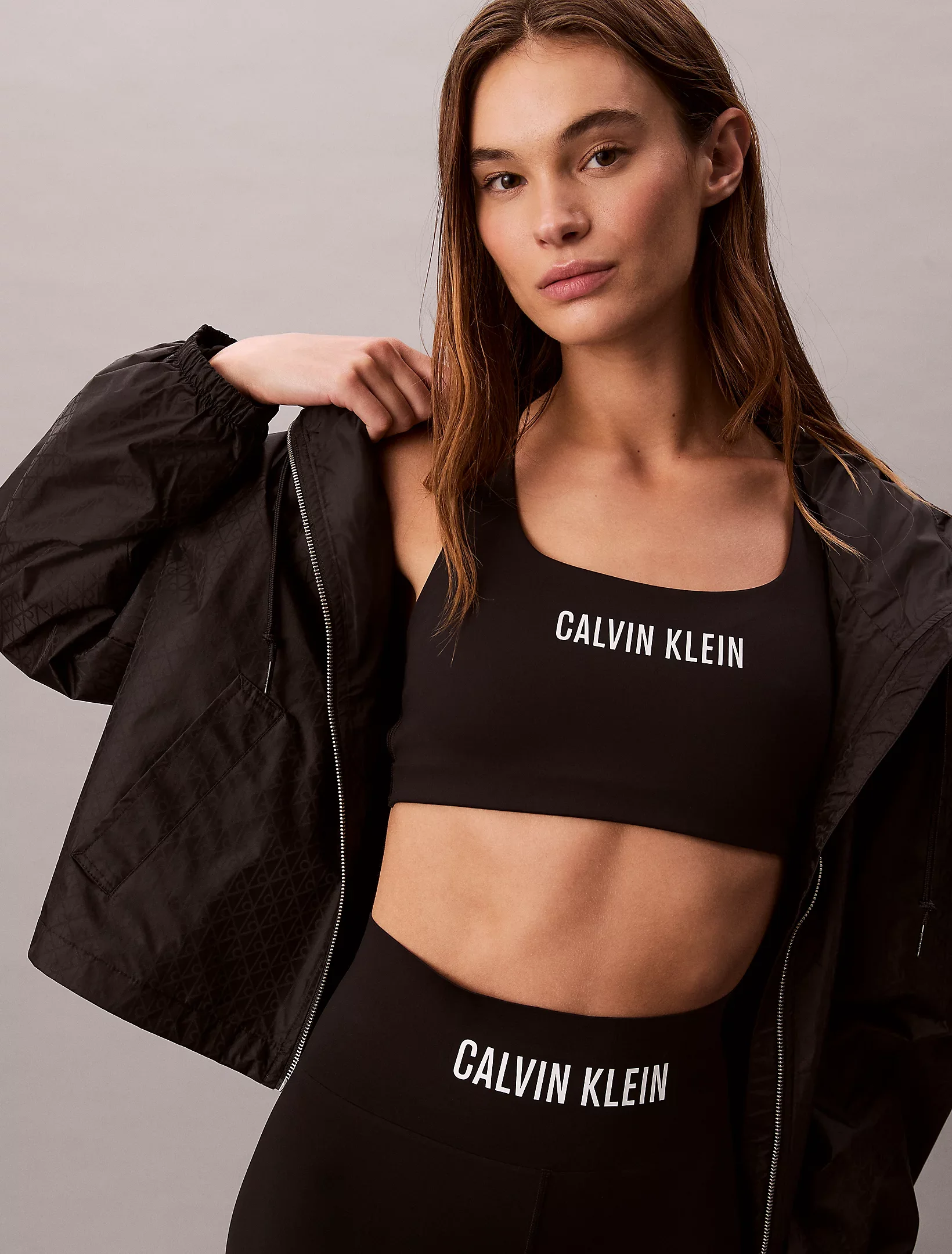 Calvin Klein Intense Power Yüksek Destekli Kadın Siyah Sütyen LVGWF5K146-UB1