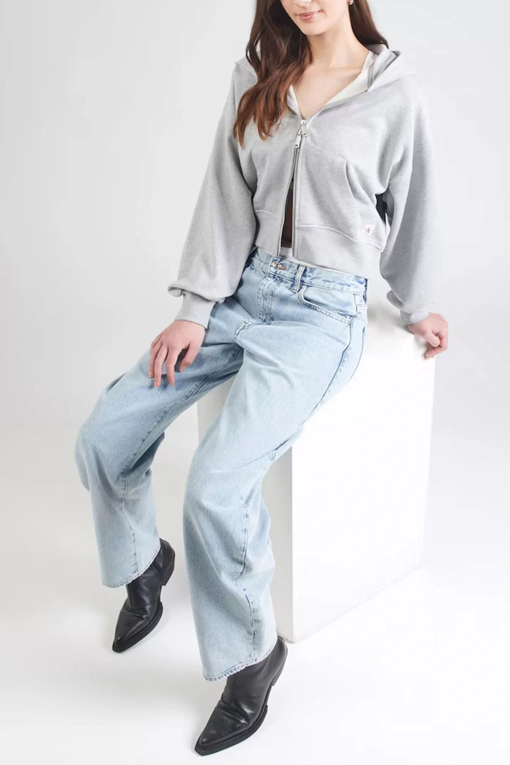 Calvin Klein Jeans A- FRENCH TERRY BADGE LOGO FZ HO Kadın Gri Sweatshirt LV047C216G-P79