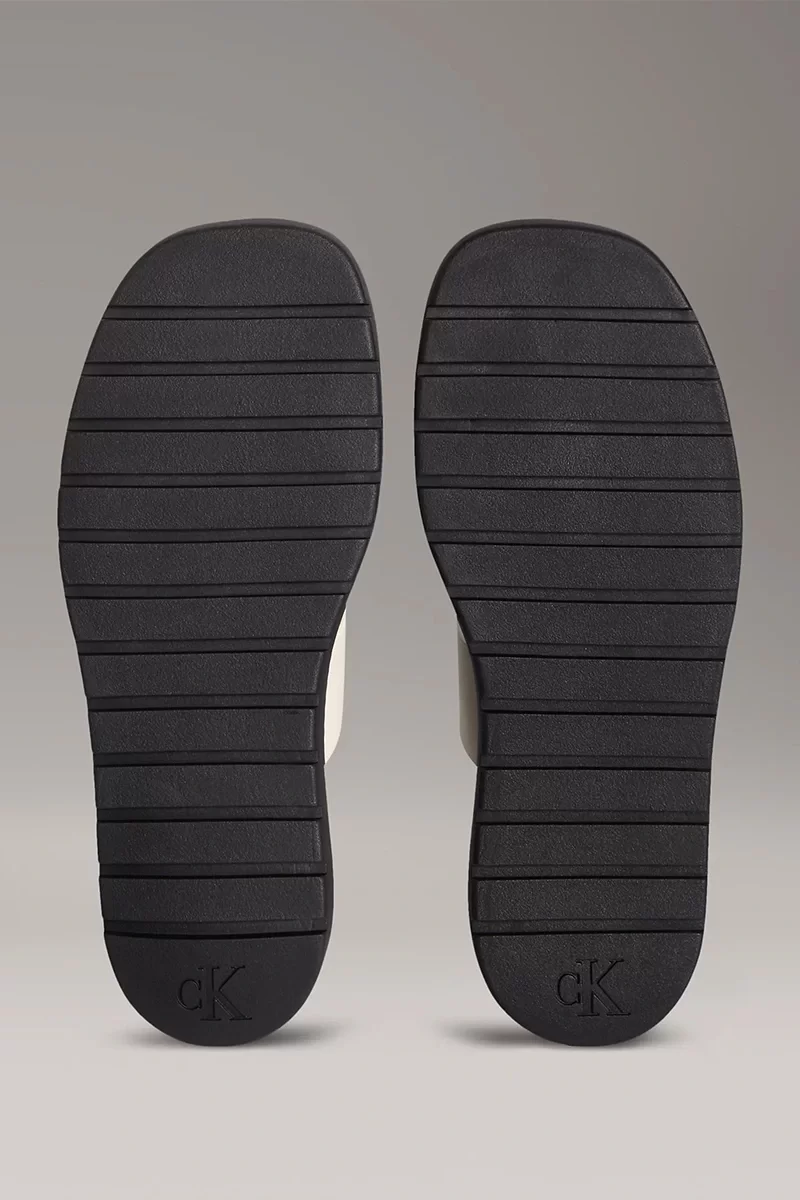 Calvin Klein Jeans Halat Detaylı Yumuşak Deri Monogramlı Kadın Siyah  Sandalet YW0YW01864-0HG