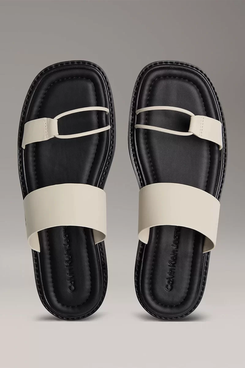 Calvin Klein Jeans Halat Detaylı Yumuşak Deri Monogramlı Kadın Siyah  Sandalet YW0YW01864-0HG