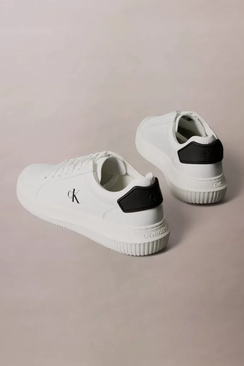 Calvin Klein Jeans Kalın Tabanlı Arma Detaylı Deri Erkek Siyah  Sneaker YM0YM01296-01W