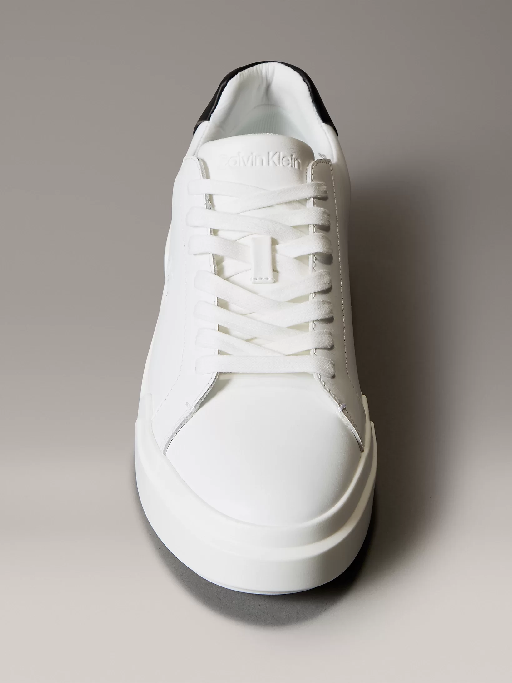 Calvin Klein Jeans Kalın Tabanlı Bağcıklı Deri Erkek Sneaker YM0YM01344-01W