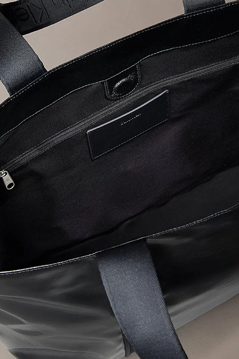 Calvin Klein Jeans Ultralight Kadın Siyah Tote Çanta LV04F3211G-UB1