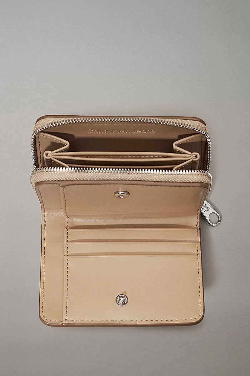 Calvin Klein MINIMAL MONOGRAM MED ZIP AROUND Kadın  Cüzdan K60K612740-PBF
