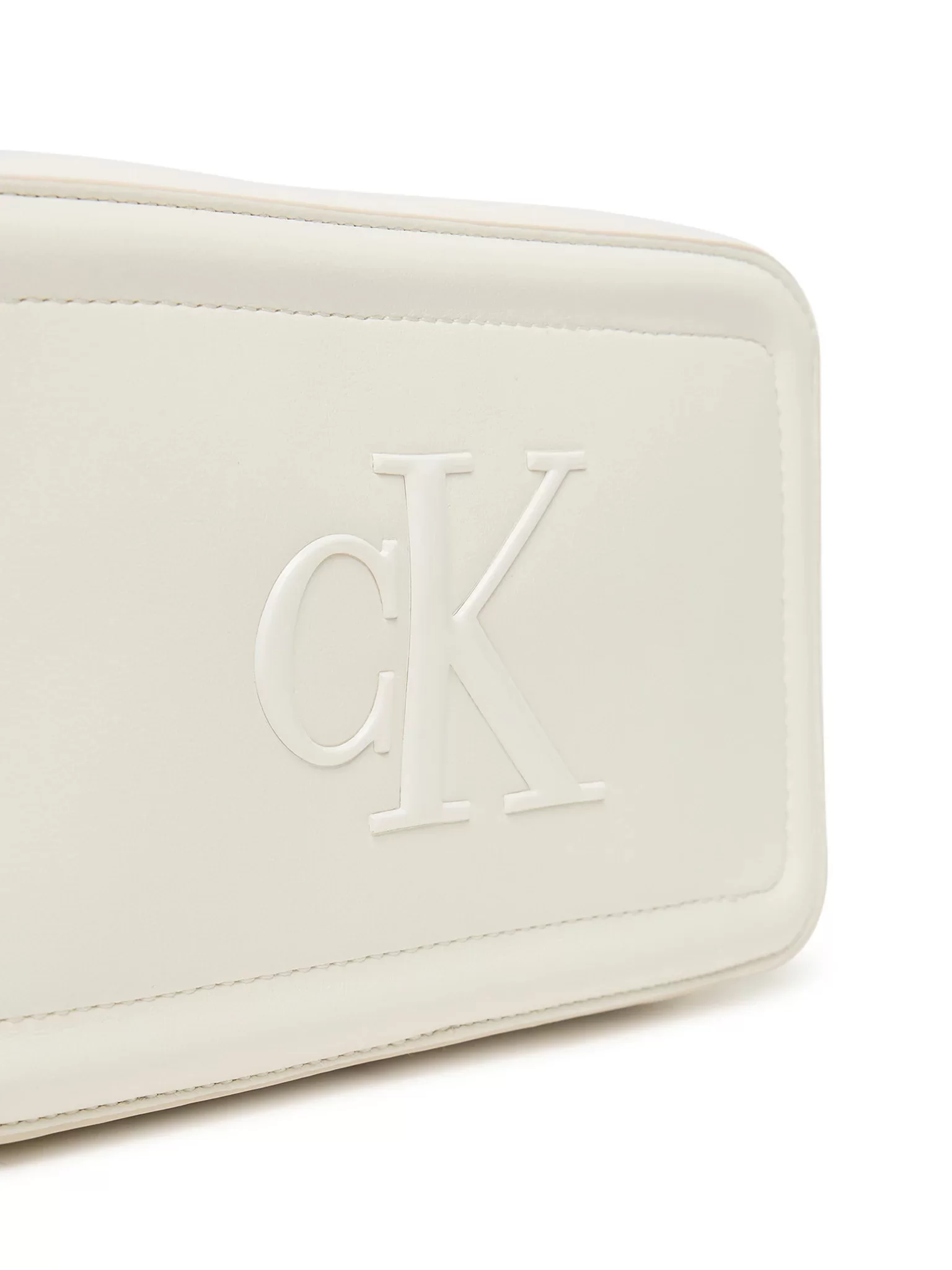 Calvin Klein Kadın Bold CK Logolu Beyaz  Kamera Çanta LV04F3220G-FUP