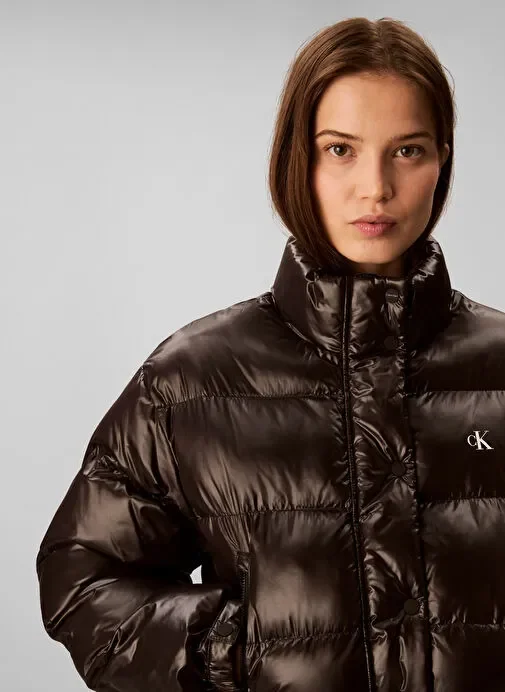 Calvin Klein Parlak Kısa Şişme Kadın Siyah Ceket LV047D504G-UB1
