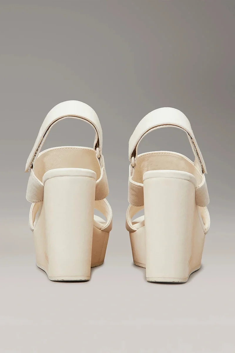 Calvin Klein WEDGE SANDAL WEBBING IN Kadın  Sandalet YW0YW01790-AEO