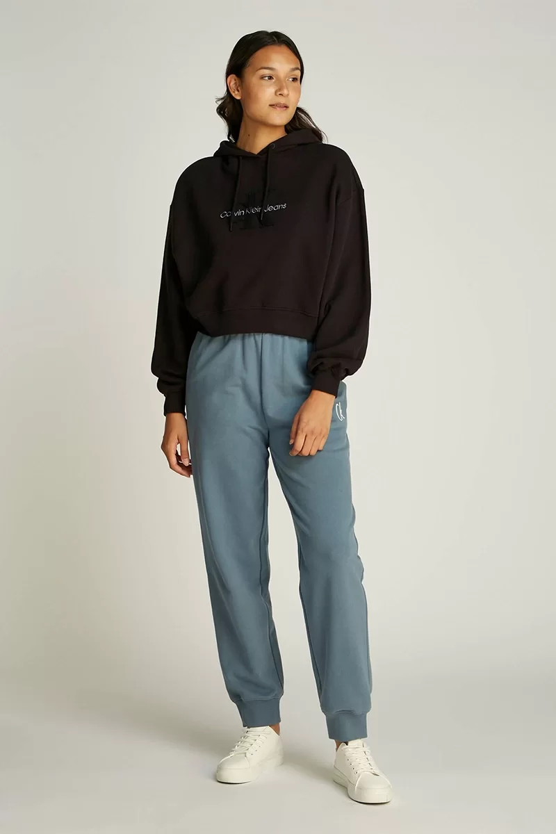 CK Jeans CHENILLE MONOLOGO HOODIE Kadın SİYAH Sweatshirt J20J224170-BEH