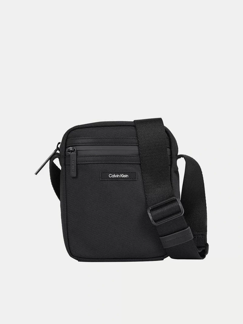 Calvin Klein Erkek Ön Cepli Siyah Omuz Çantası