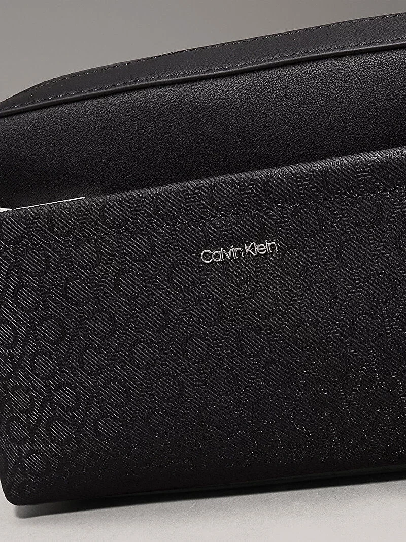 Calvin Klein CK MUST CONV CAMERA BAG_MONO Kadın  Çapraz Çanta K60K613021-BEH