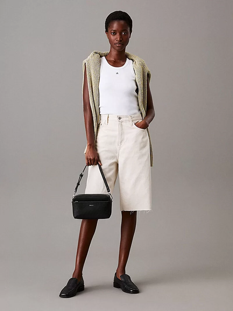 Calvin Klein CK MUST CONV CAMERA BAG_MONO Kadın  Çapraz Çanta K60K613021-BEH