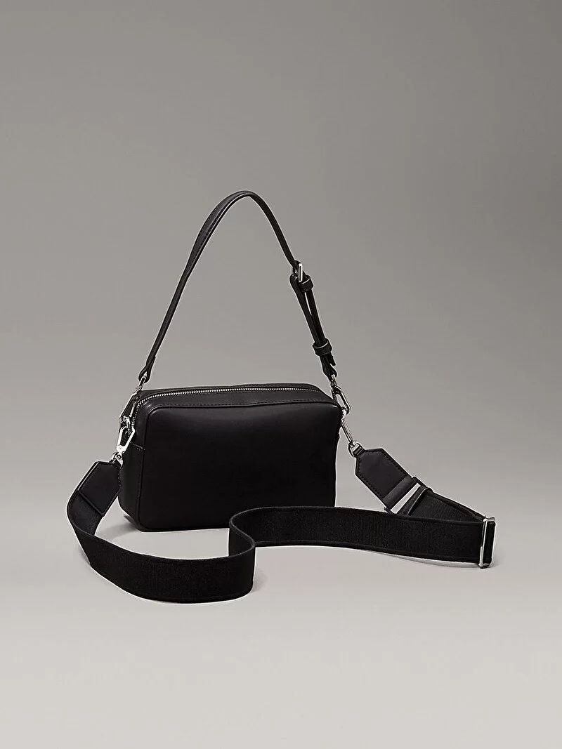 Calvin Klein CK MUST CONV CAMERA BAG_MONO Kadın  Çapraz Çanta K60K613021-BEH