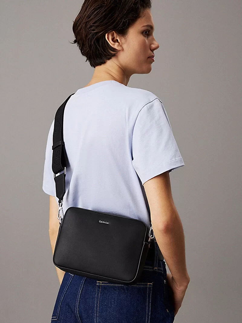 Calvin Klein CK MUST SMALL CAMERA BAG Kadın  Çapraz Çanta K60K613145-BEH