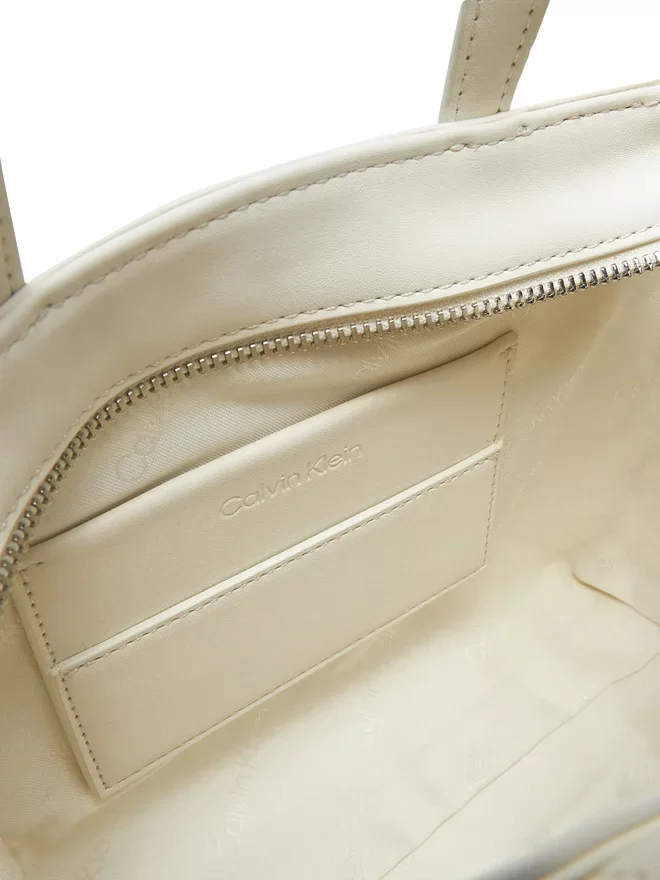 Calvin Klein CK MUST SMALL TOTE Kadın  El Çantası K60K612904-67U