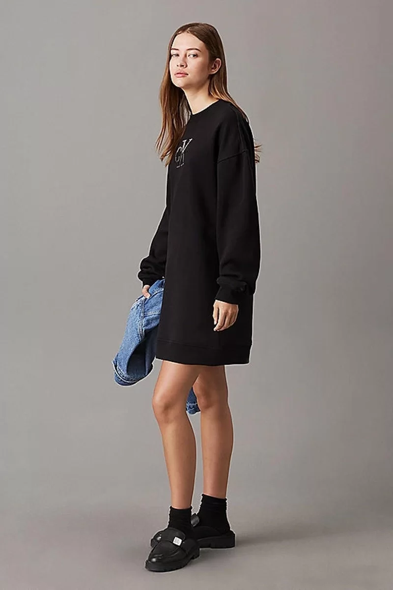 CK Jeans EMBROIDERED MONOLOGO CREW DRESS Kadın  Elbise J20J224834-BEH
