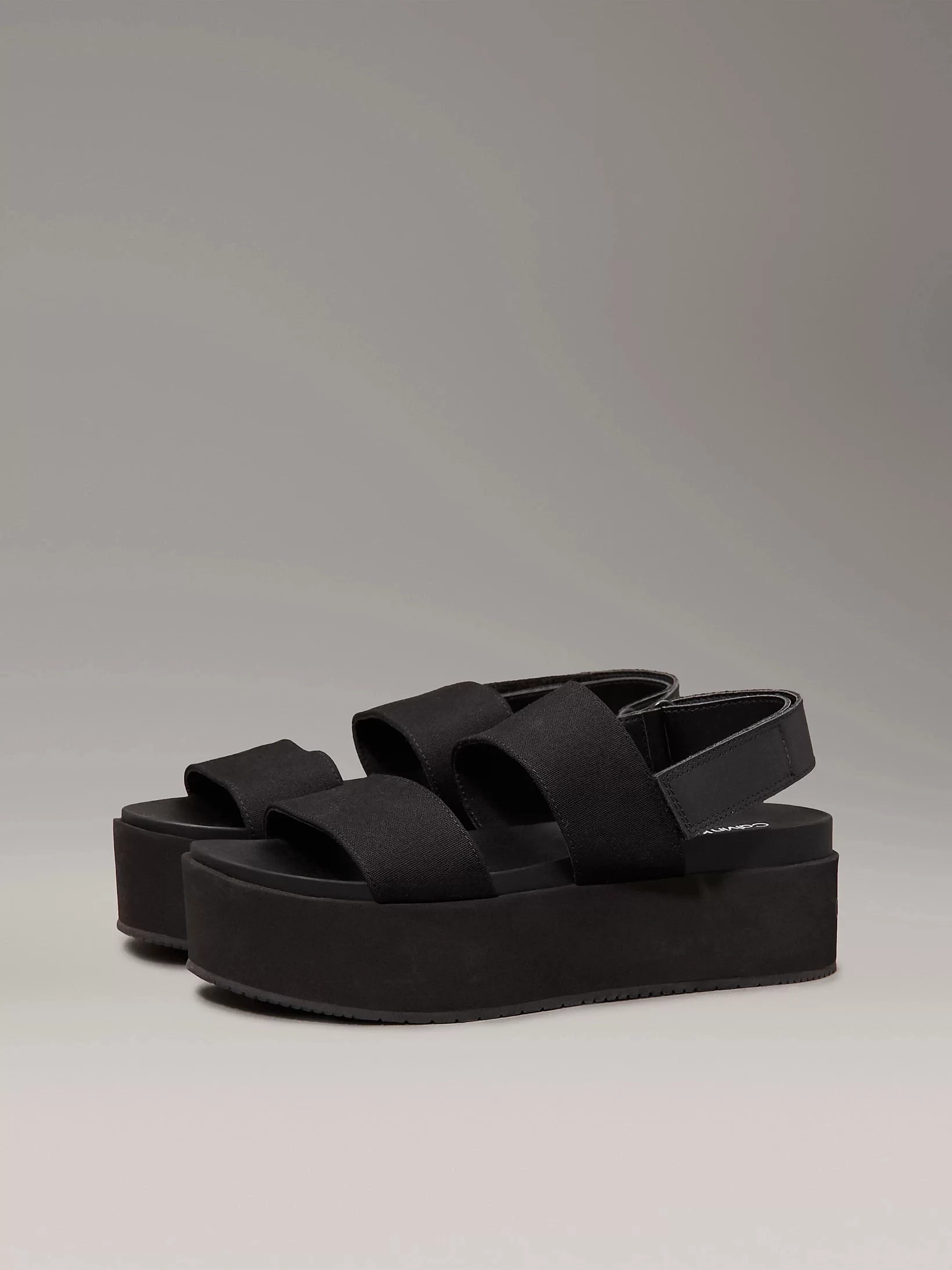Calvin Klein FLATFORM SANDAL SLING IN Kadın  Sandalet YW0YW01788-0GJ