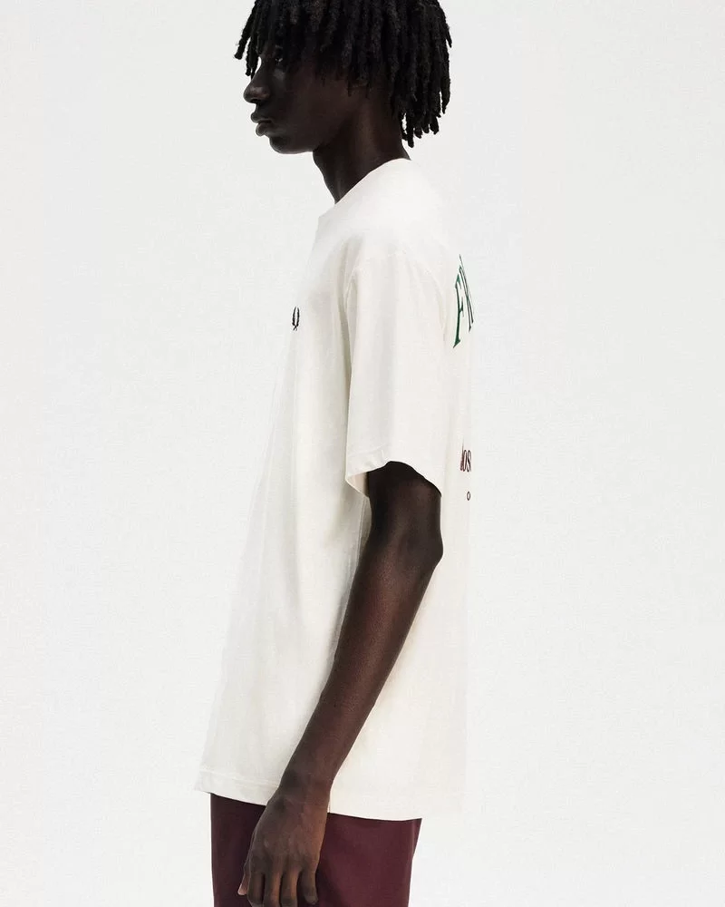 Fred Perry EMBROIDERED CHAMPION T-SHIRT Erkek  T-shirt M9826-560