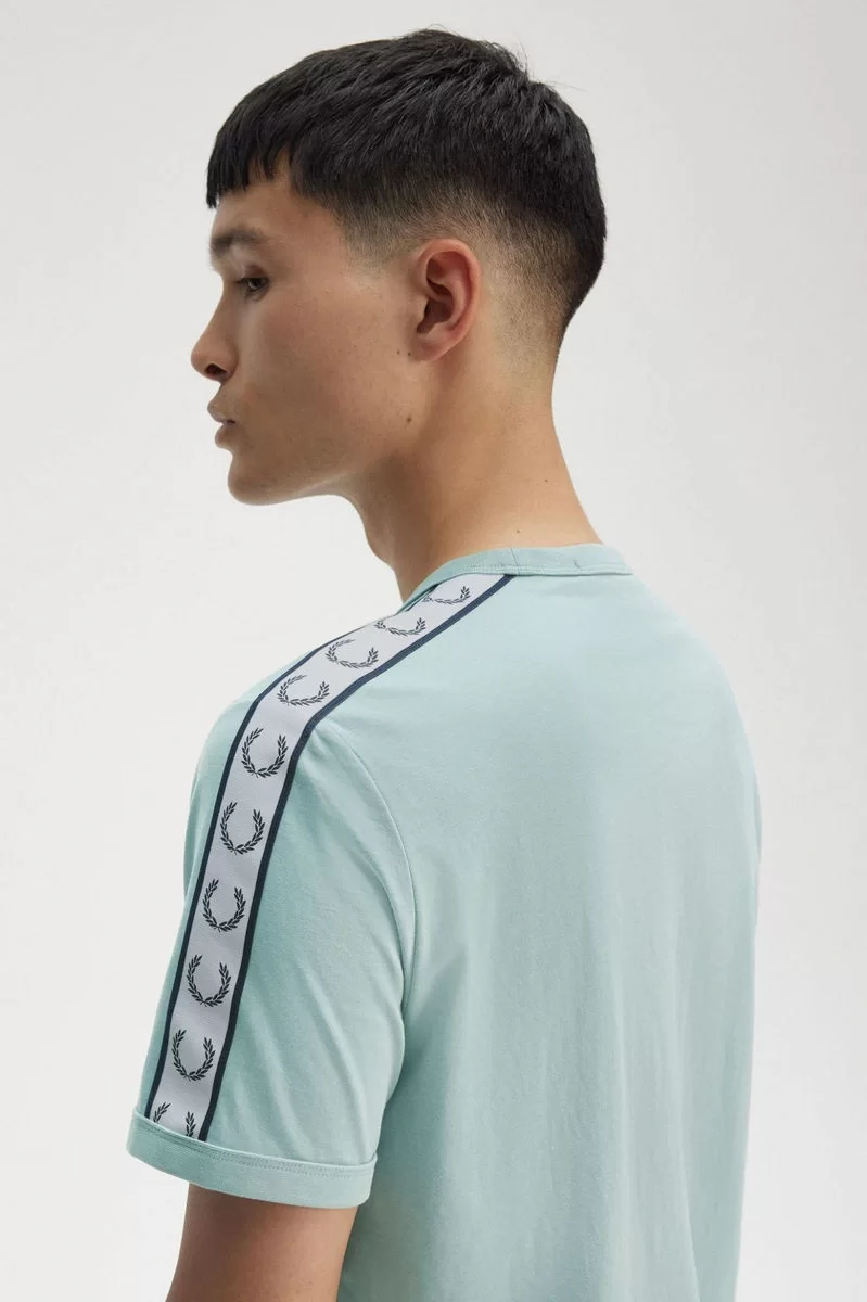 Fred Perry TEXTURED LAUREL WREATH T-SHIRT Erkek  T-shirt M8587-959