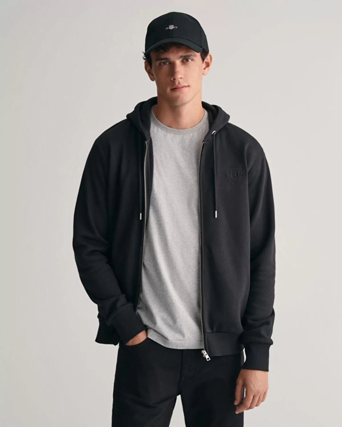 Gant REG TONAL SHIELD FULL ZIP HOODIE Erkek Siyah Ceket 2037021.5