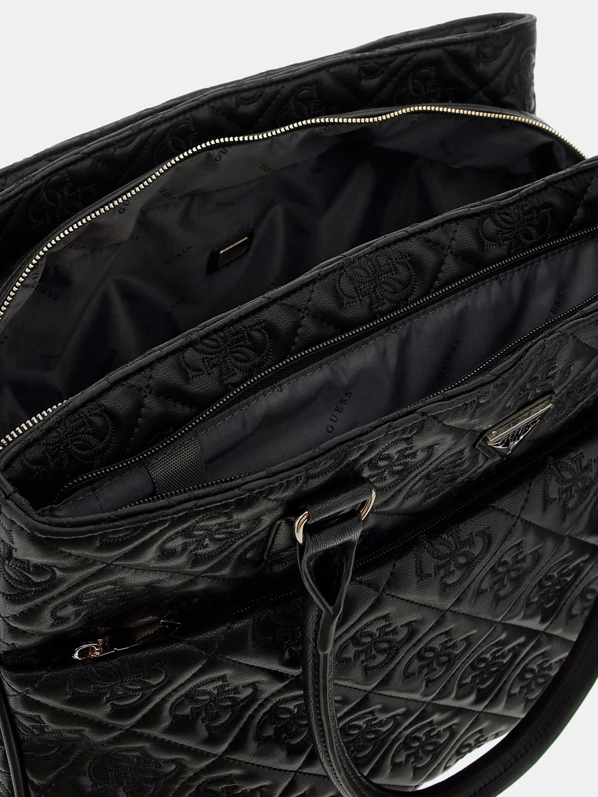 Guess Adelasia Kadın Siyah Seyahat Çantası TWQL9658919-BLA