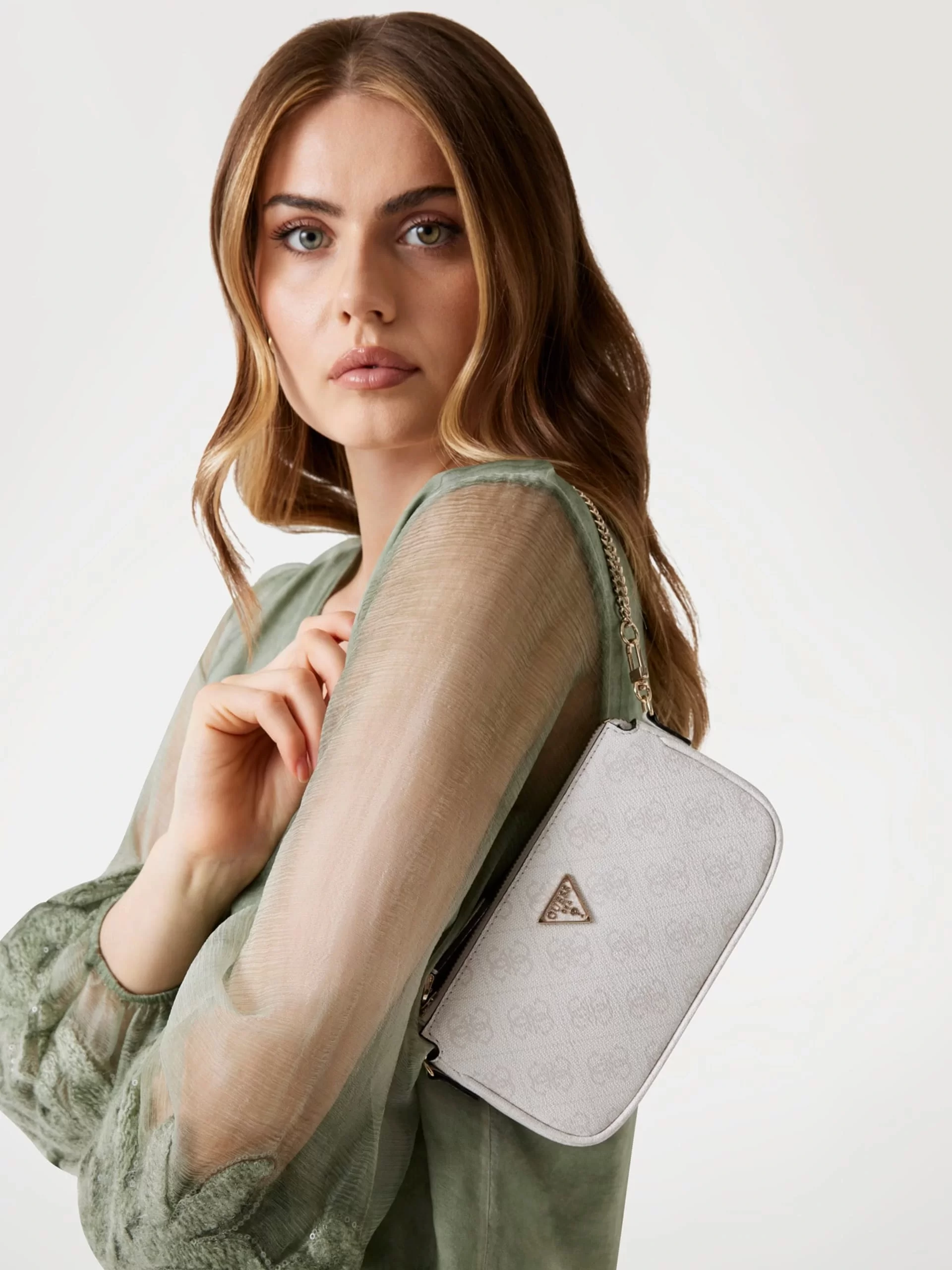 Guess Anadela Kadın Beyaz Çapraz Askılı Çanta HWBG9672710-WLO