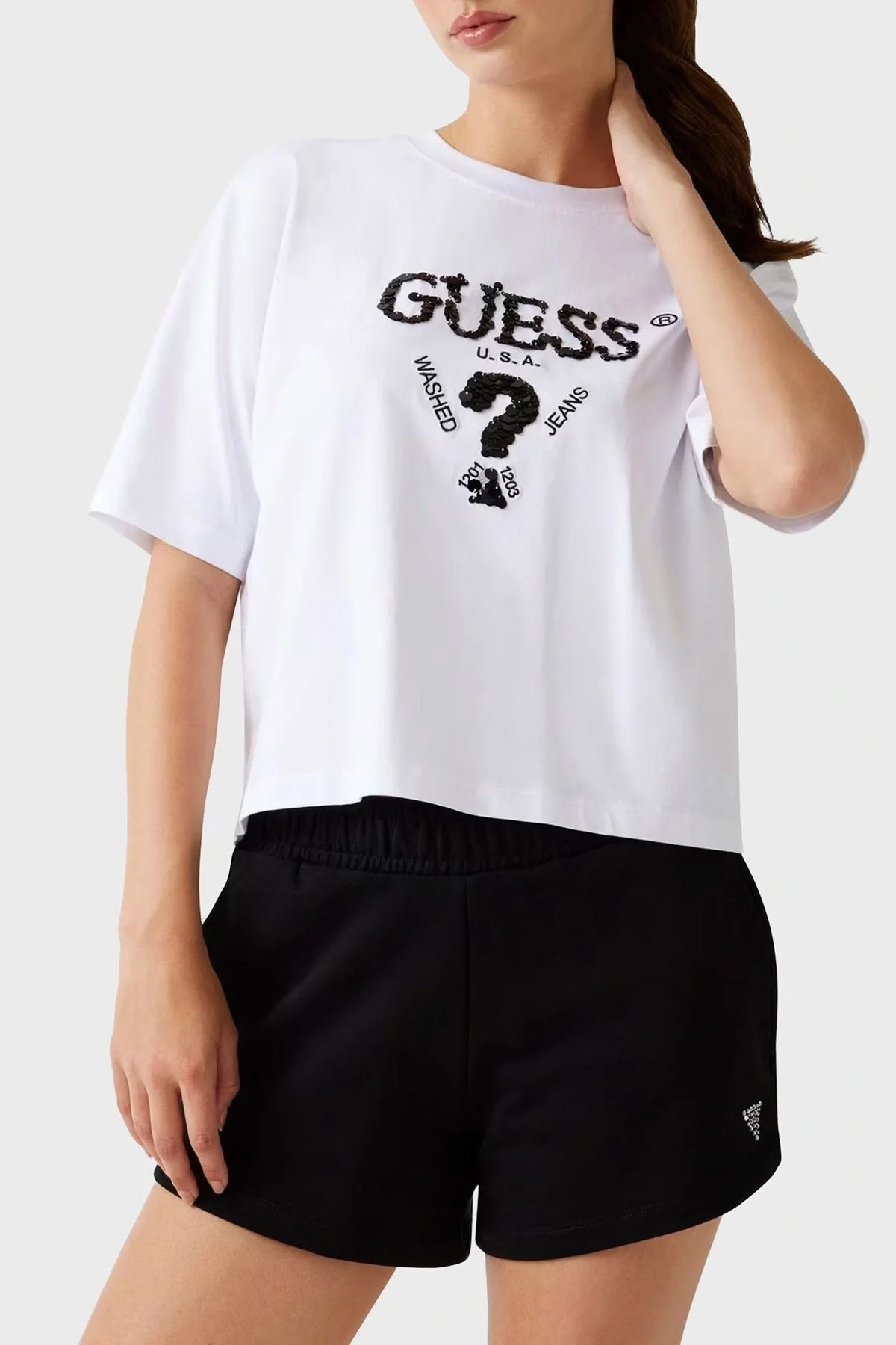 Guess Aurélie Kadın Beyaz Aktif Boxy Fit T-Shirt V4YI06I3Z14-G011
