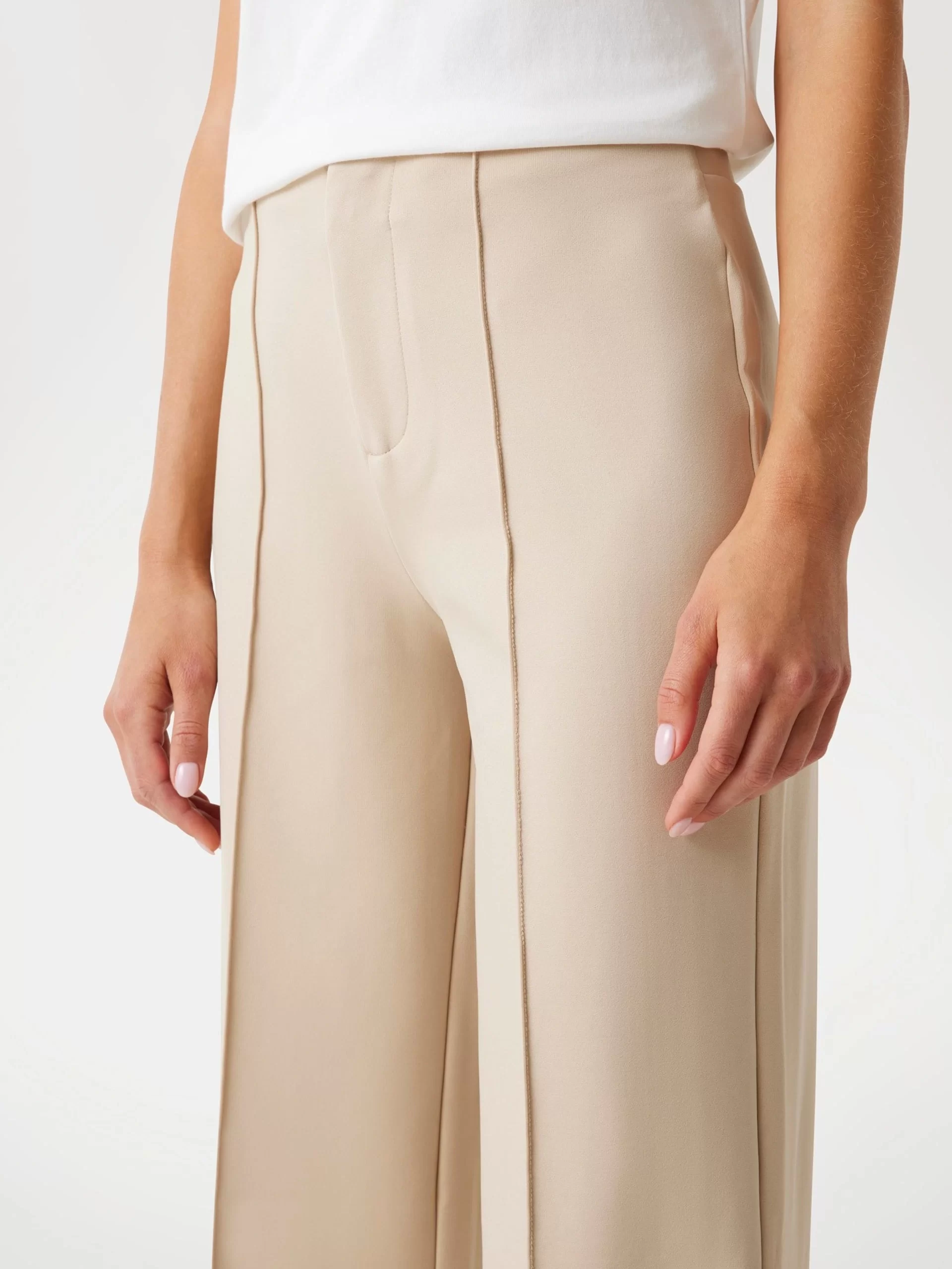 Guess Carla Kadın Kahverengi Aktif Flare Fit Eşofman Altı V5YB11KCX42-G1DR