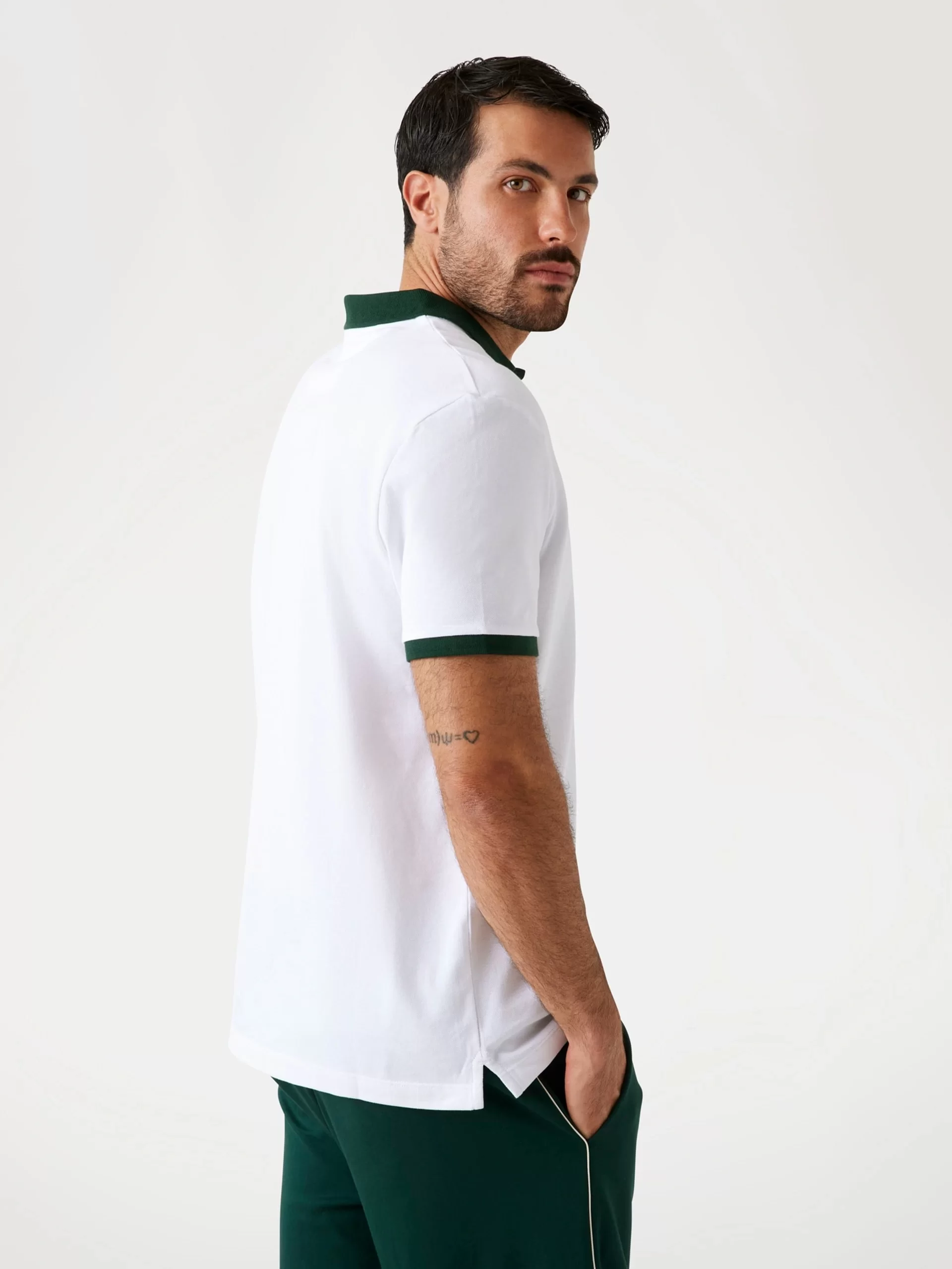 Guess Emblem Erkek Beyaz Regular Fit Polo T-Shirt M5YP03KCJV1-G011
