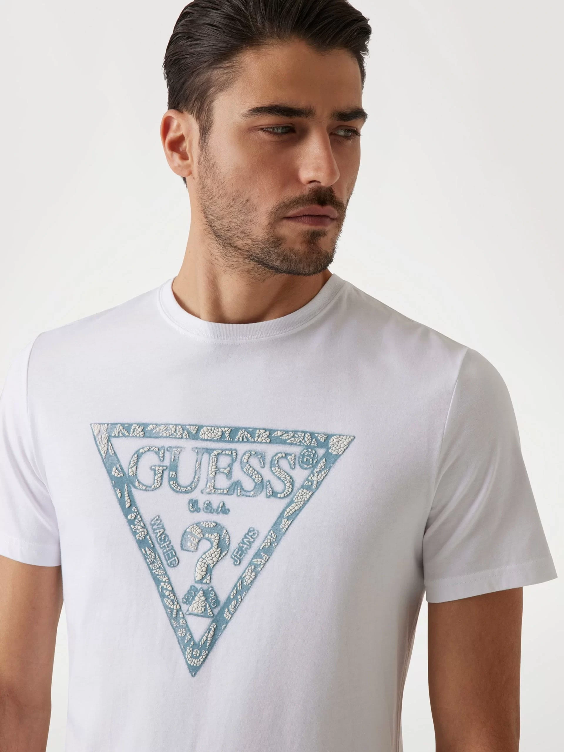 Guess Ss Cn Trıangle Tee Erkek Beyaz T-Shirt M5GI06I3Z14-G011