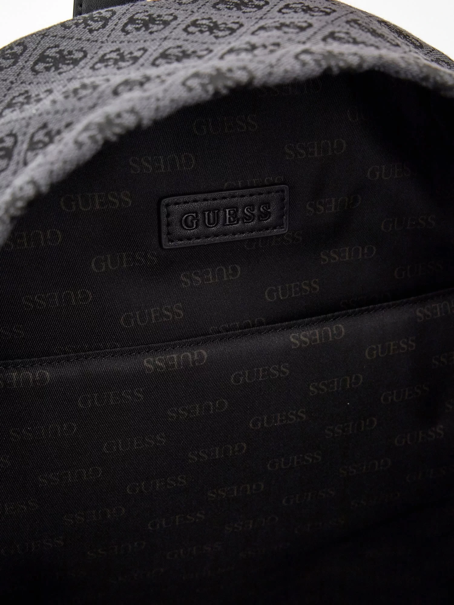 Guess Mılano Compact Backpack Erkek Gri Sırt Çantası HMMISTP5111-CBL