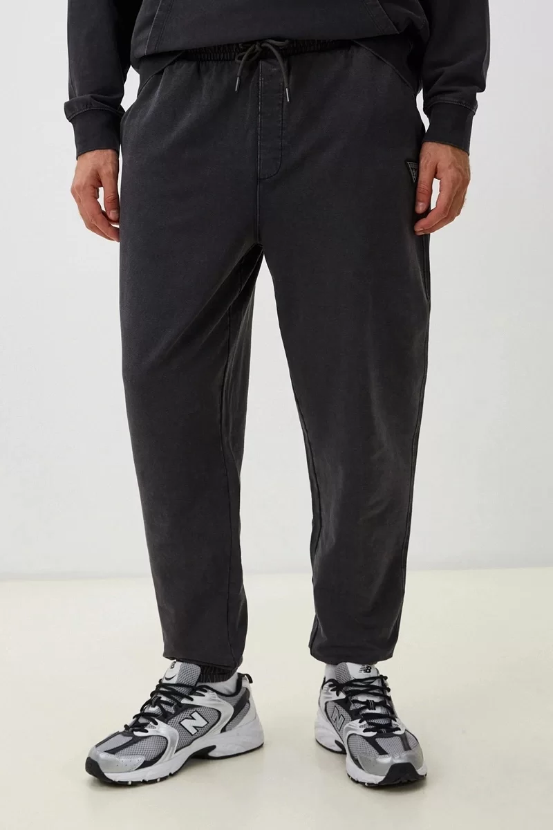 Guess Syrma Cuffed Pant Erkek Siyah Eşofman Altı Z4BB07K6ZS1-JBLK