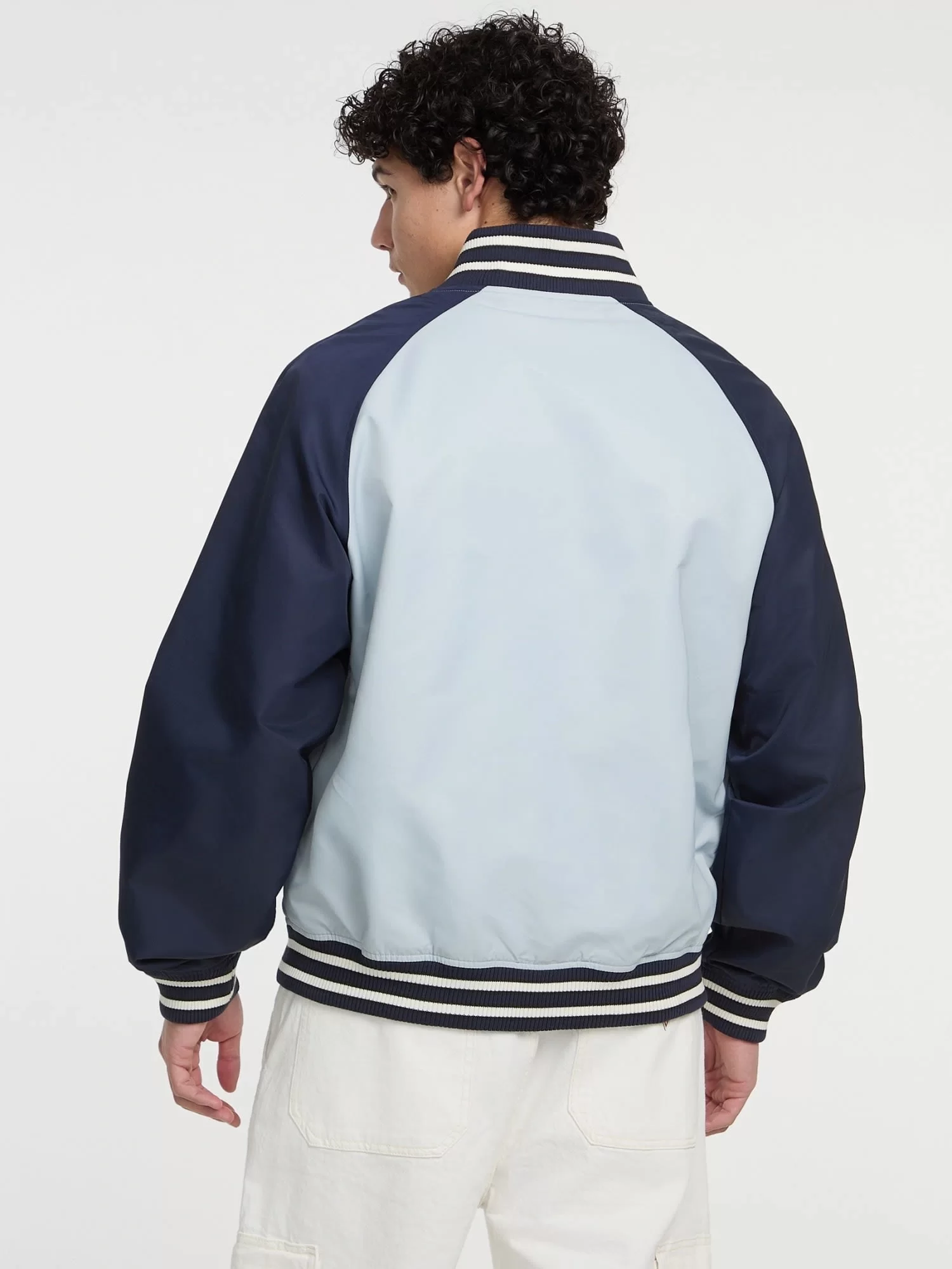 Guess Jeans GJ RAGLAN BOMBER WITH PATCH Erkek Mavi Ceket M5GL32WHAA2-G7O7