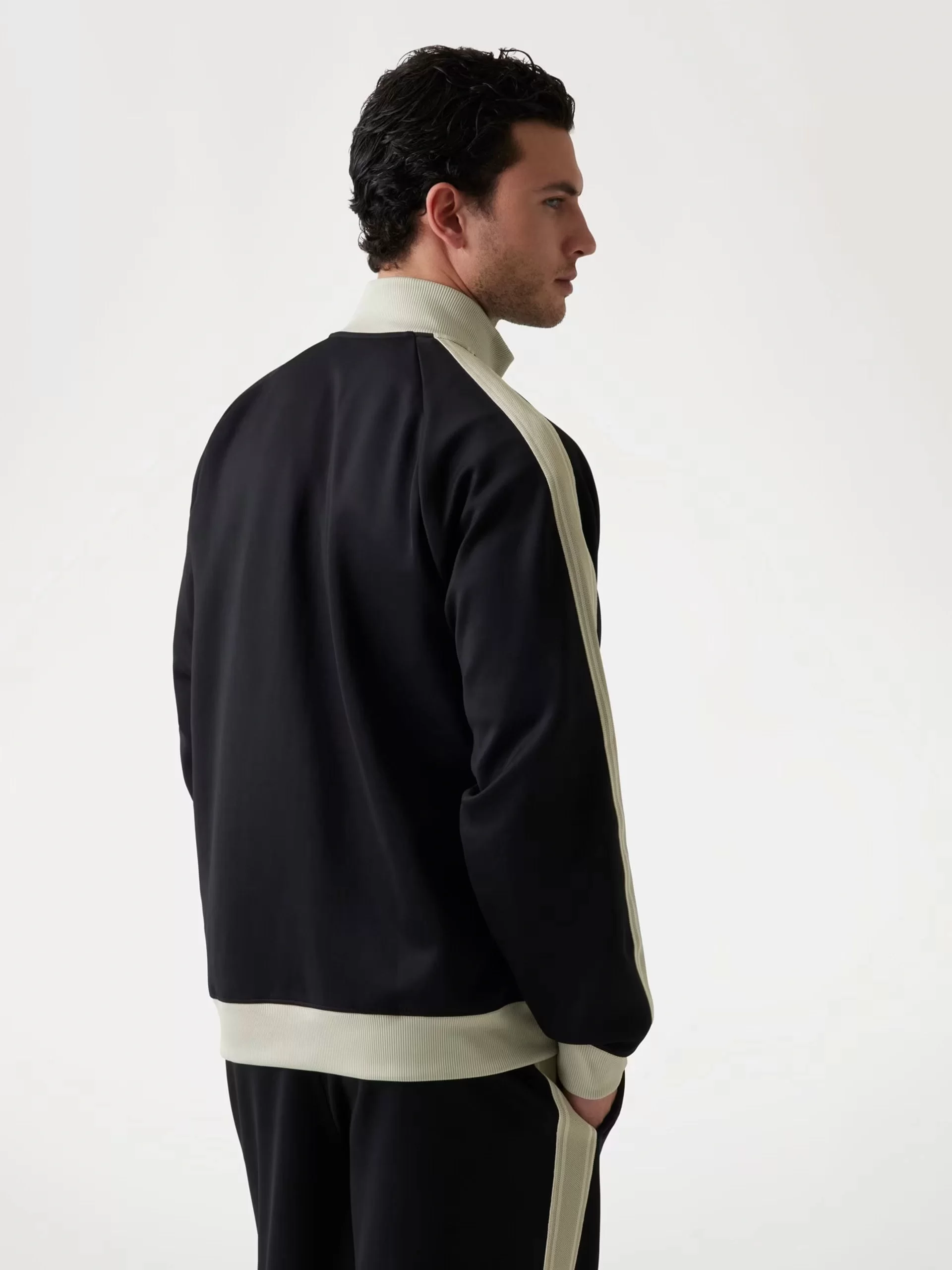 Guess CASTORE FULL ZIP SWEATSHIRT Erkek Siyah Eşofman Üstü Z5GQ13KCRU2-JBLK