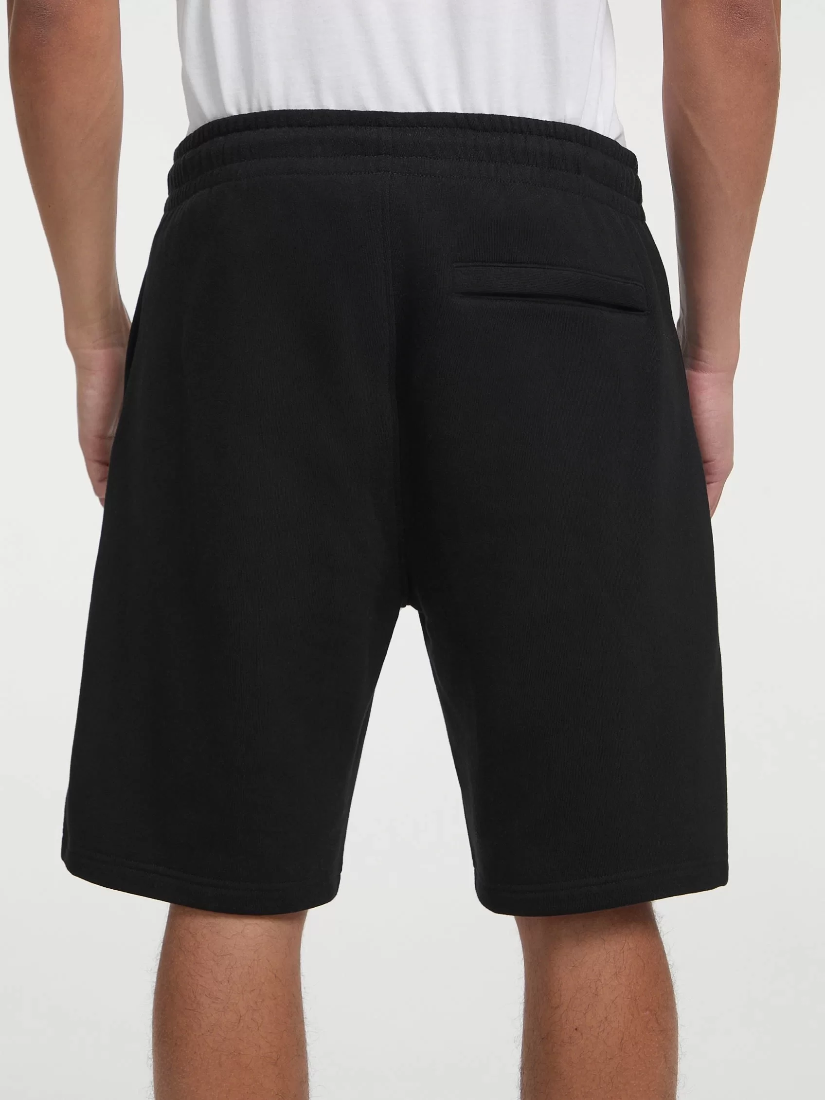 Guess Jeans GJ REG EMBRO SHORTS Erkek Siyah Şort M5GD49KCPR1-JBLK