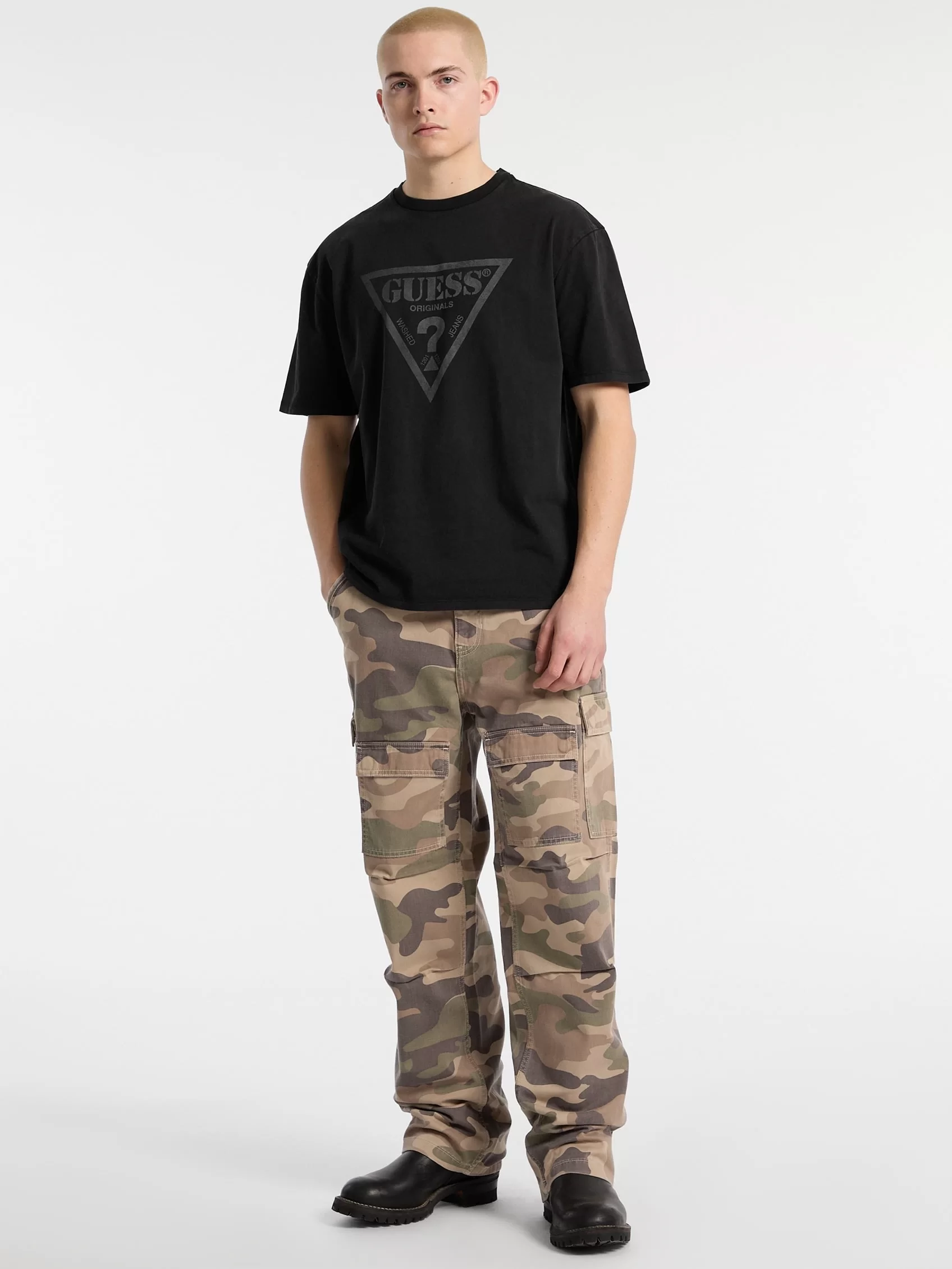 Guess GO VINTAGE TRIANGLE TEE Erkek Siyah T-shirt M5GI10K8FQ4-JTMU