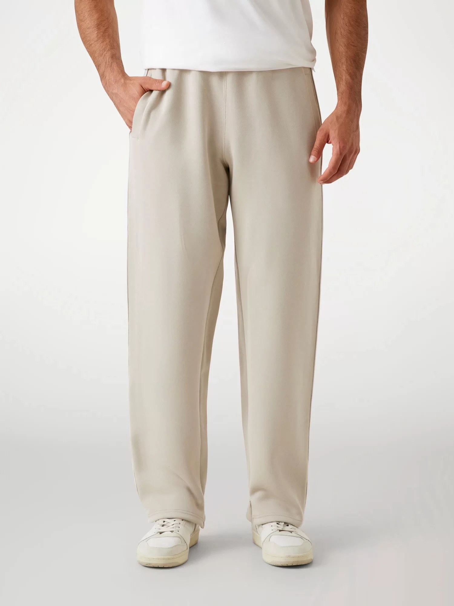 Guess Finlo Erkek Bej Aktif Regular Fit Eşofman Altı Z5BB06KB3P2-G9D0