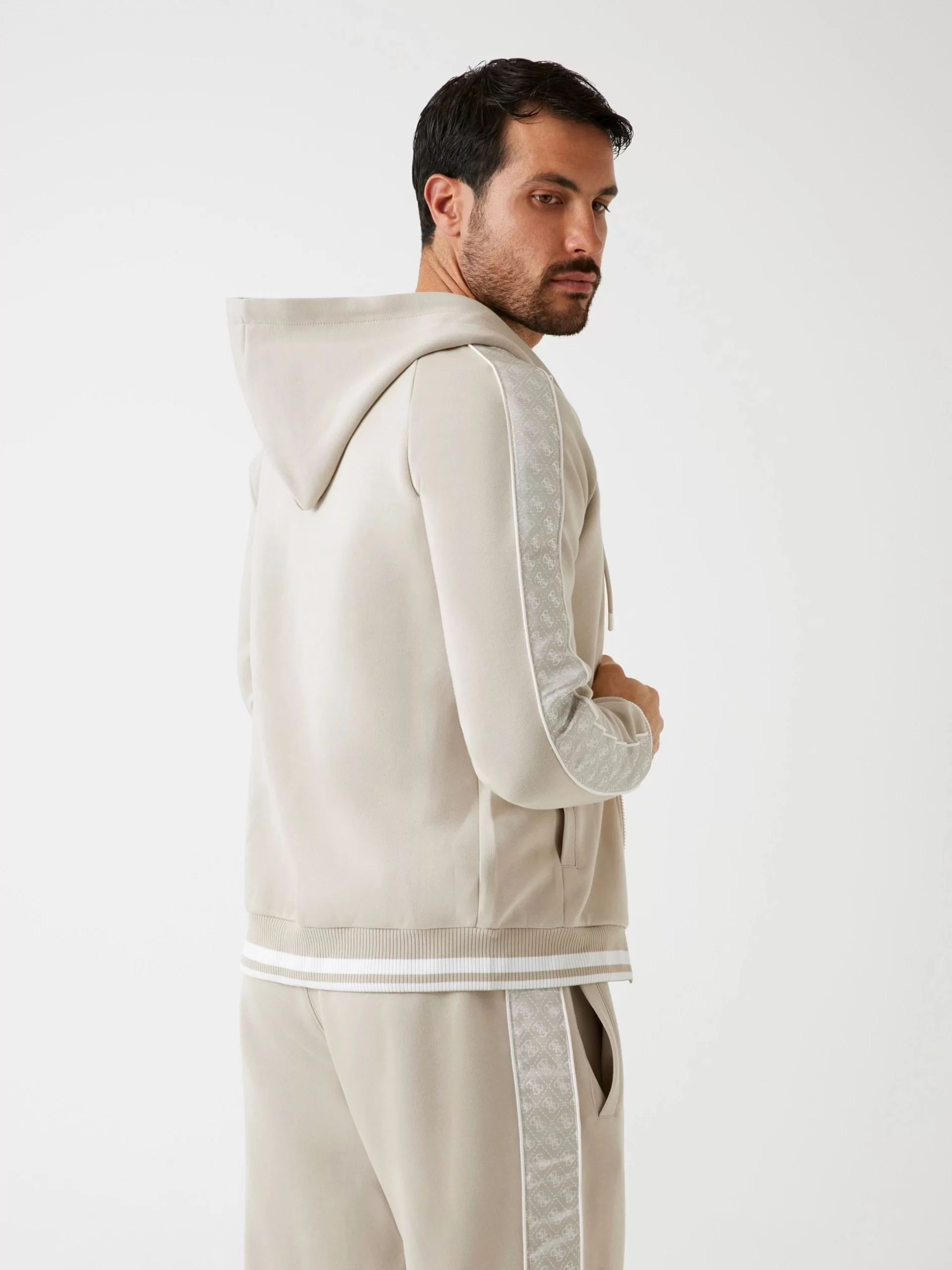 Guess Finlo Erkek Bej Aktif Sweatshirt Z5BQ12KB3P2-G9D0