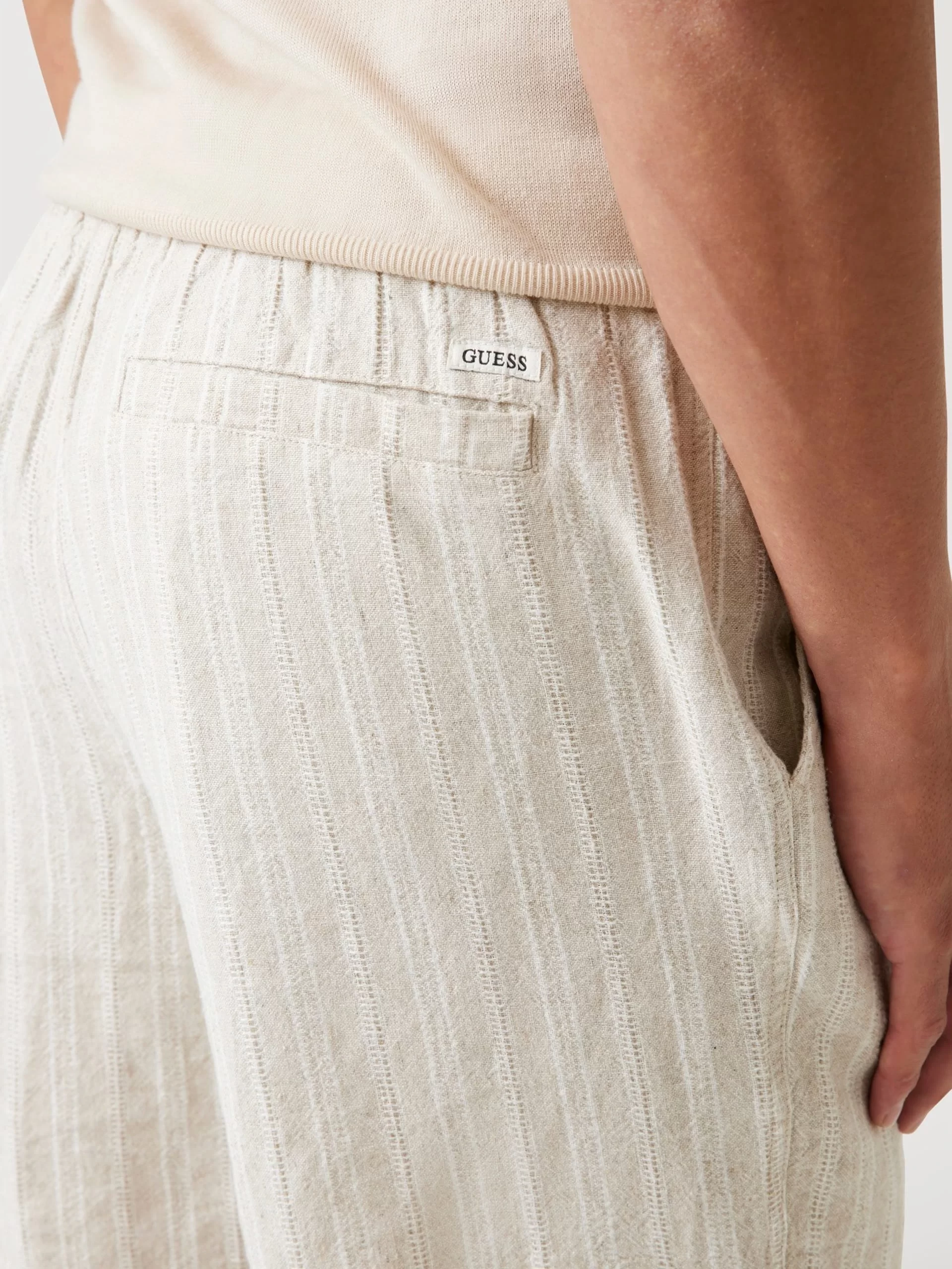 Guess Fletcher Erkek Bej Keten Karışımlı Regular Fit Şort M5YD11WHBY0-F1AD