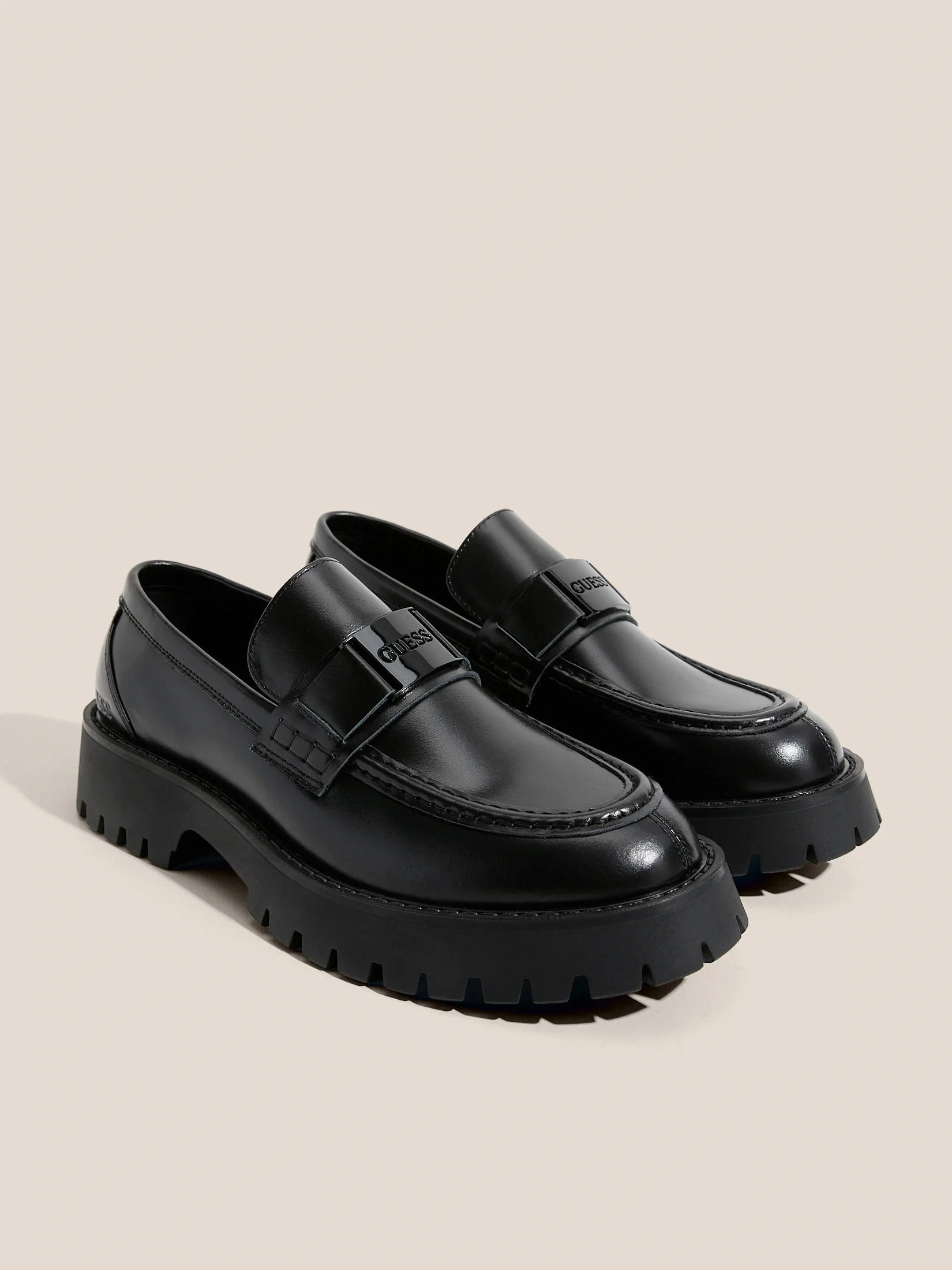 Guess Gorizia Erkek Siyah Deri Makosen FMTGORLEA14-BLACK