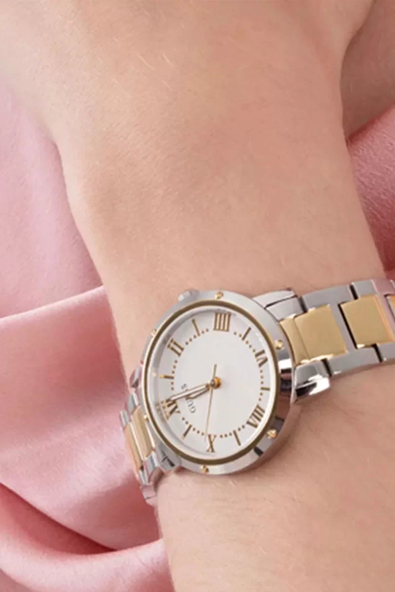 Guess Kadin Metalik Gri Kol Saati GUGW0404L2