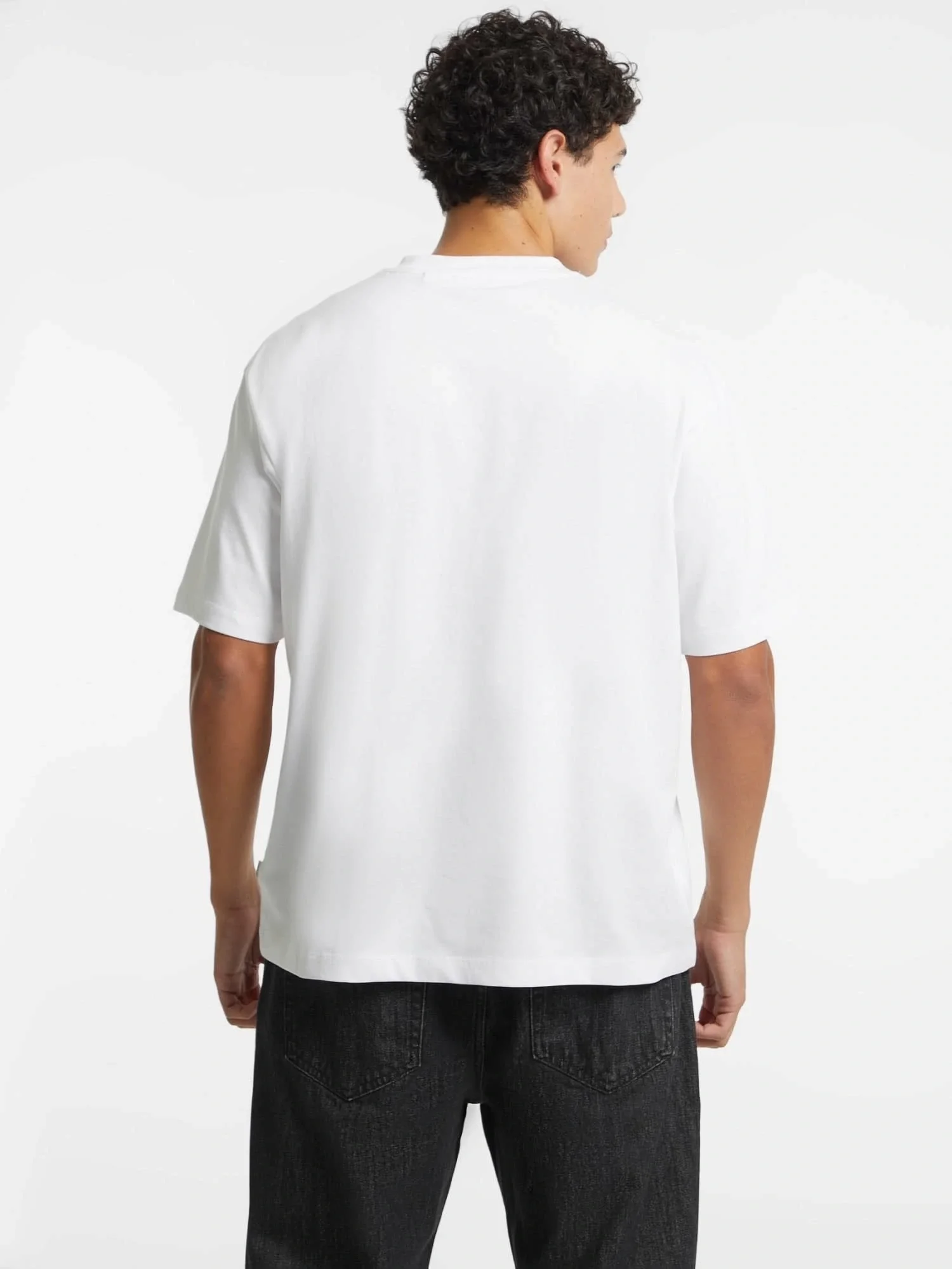 Guess  Gj Ss Cn Os Erkek Beyaz Oversize Fit T-Shirt M4YI46K8FQ4-G011