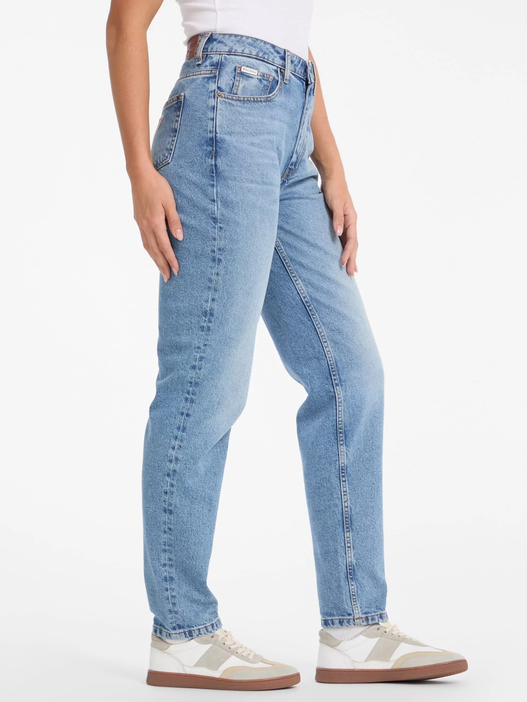 Guess Jeans GJ G06 MOM Kadın Mavi Jeans W5RA0DD5M4A-GJER
