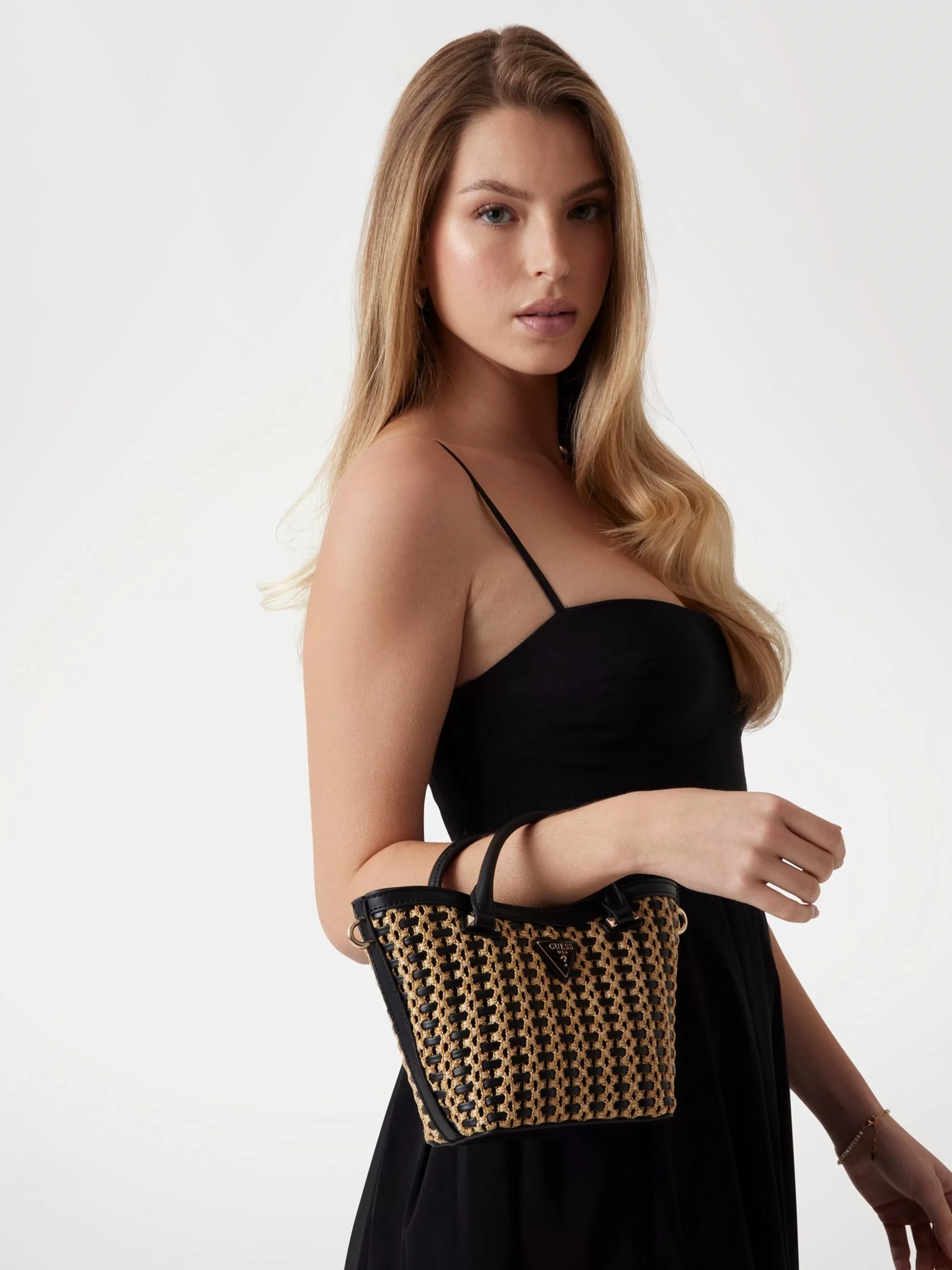 Guess Atalıa Mını Tote Kadın Siyah Mini Çanta HWWG9647750-NTB