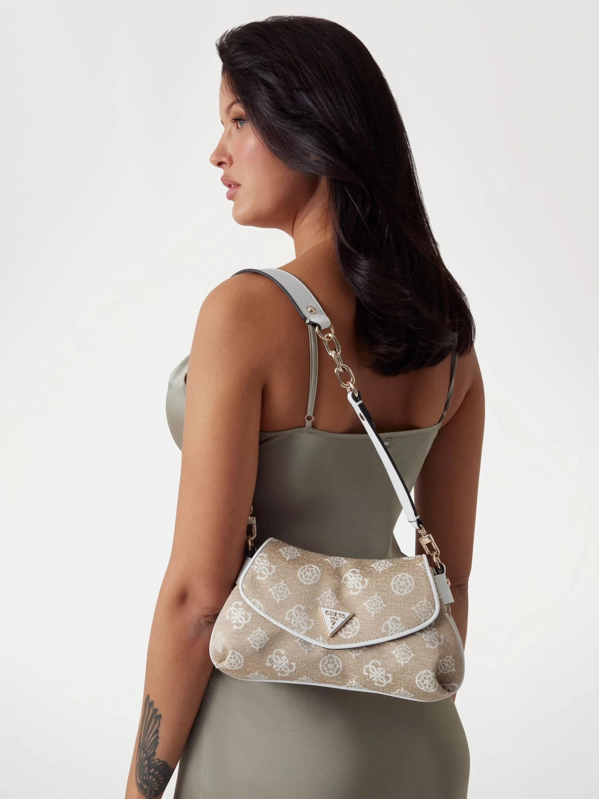Guess BEYZA FLAP SHOULDER BAG Kadın Beyaz Omuz Çantası HWJG9627190-WLO