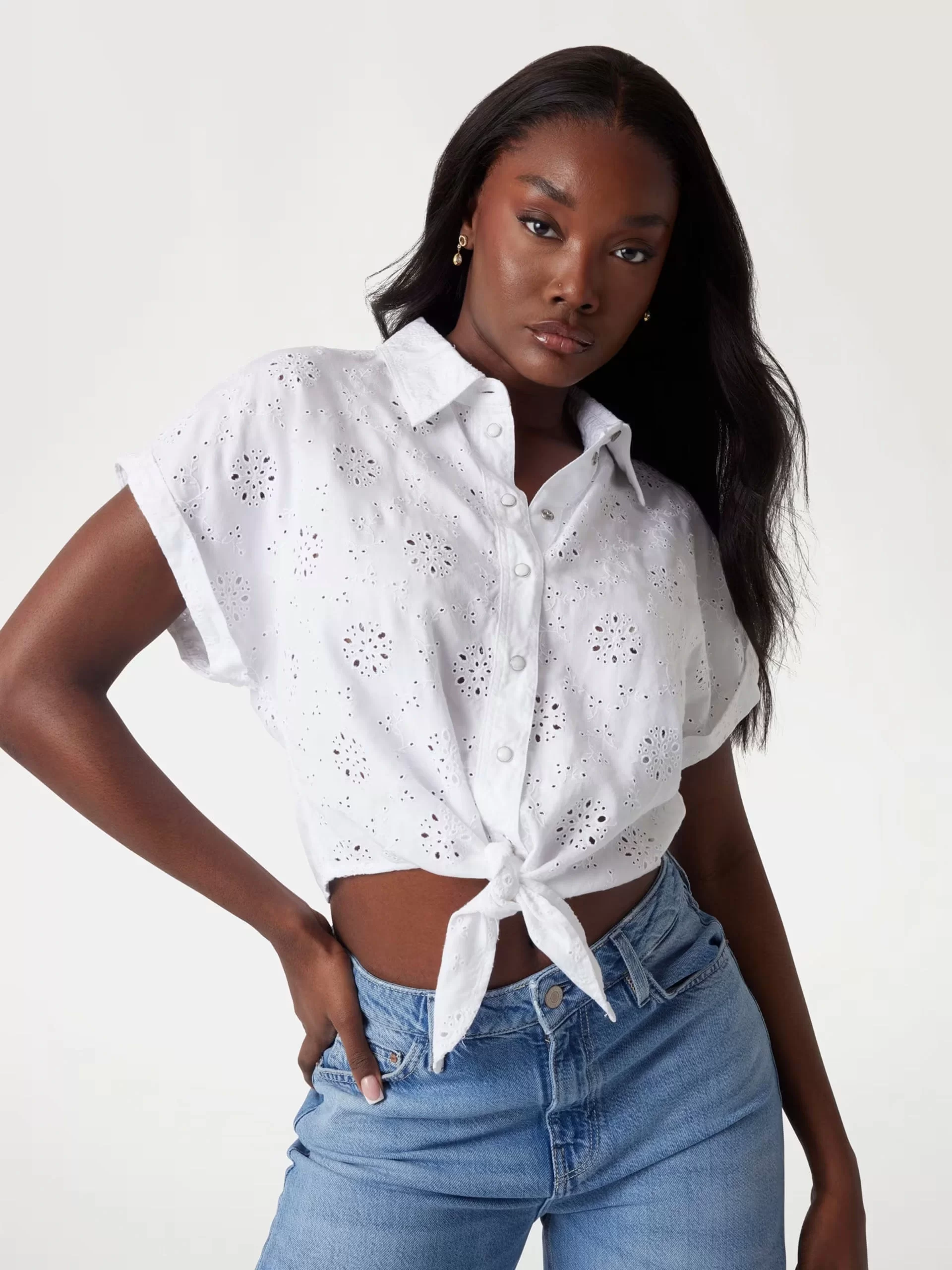 Guess NEW SS BRIGITTE EMBRO SHIRT Kadın Beyaz Bluz W5GH34WG822-G011