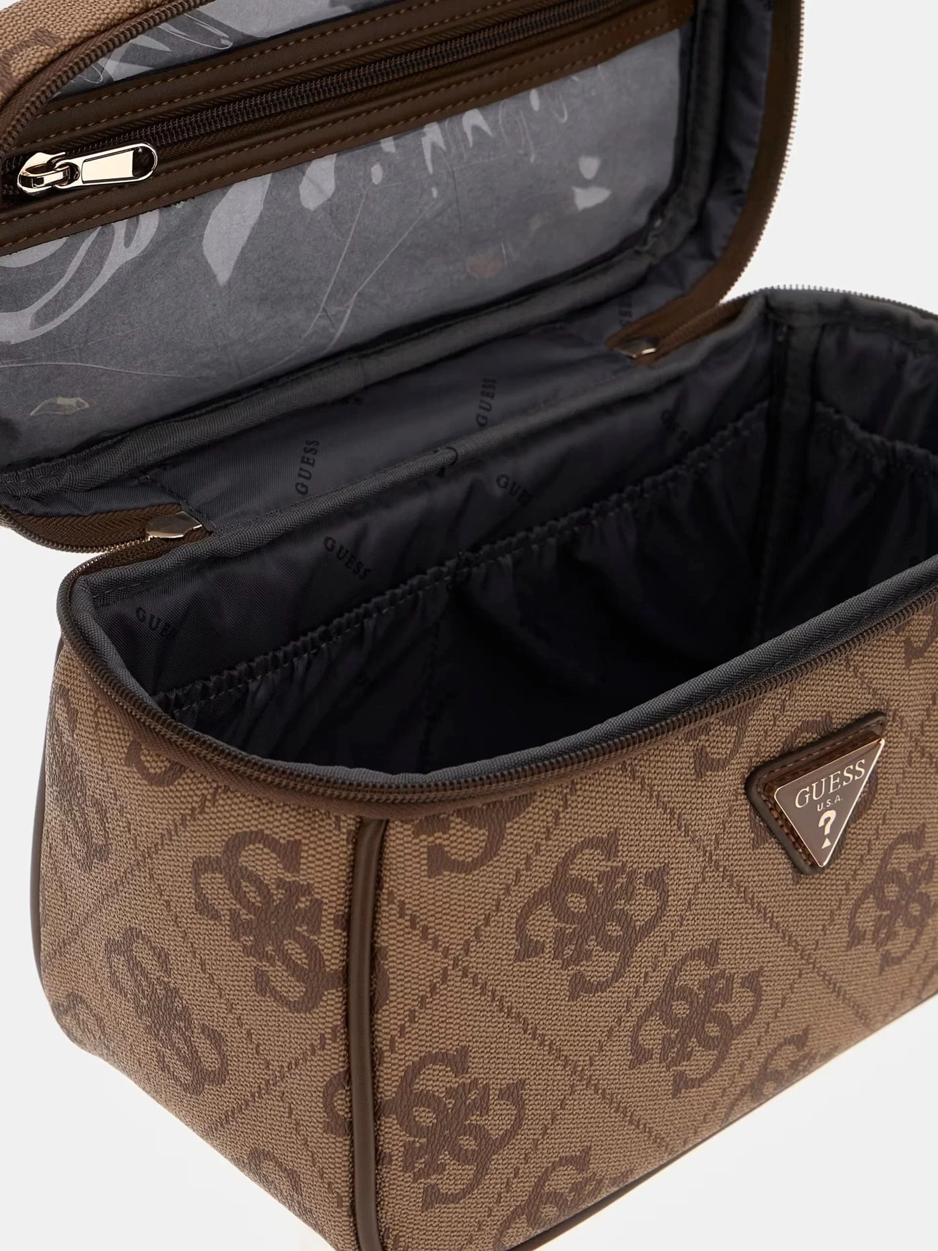 Guess BERTA TOILETRY TRAIN CASE Kadın Kahverengi Makyaj Çantası TWOB8688039-LGW